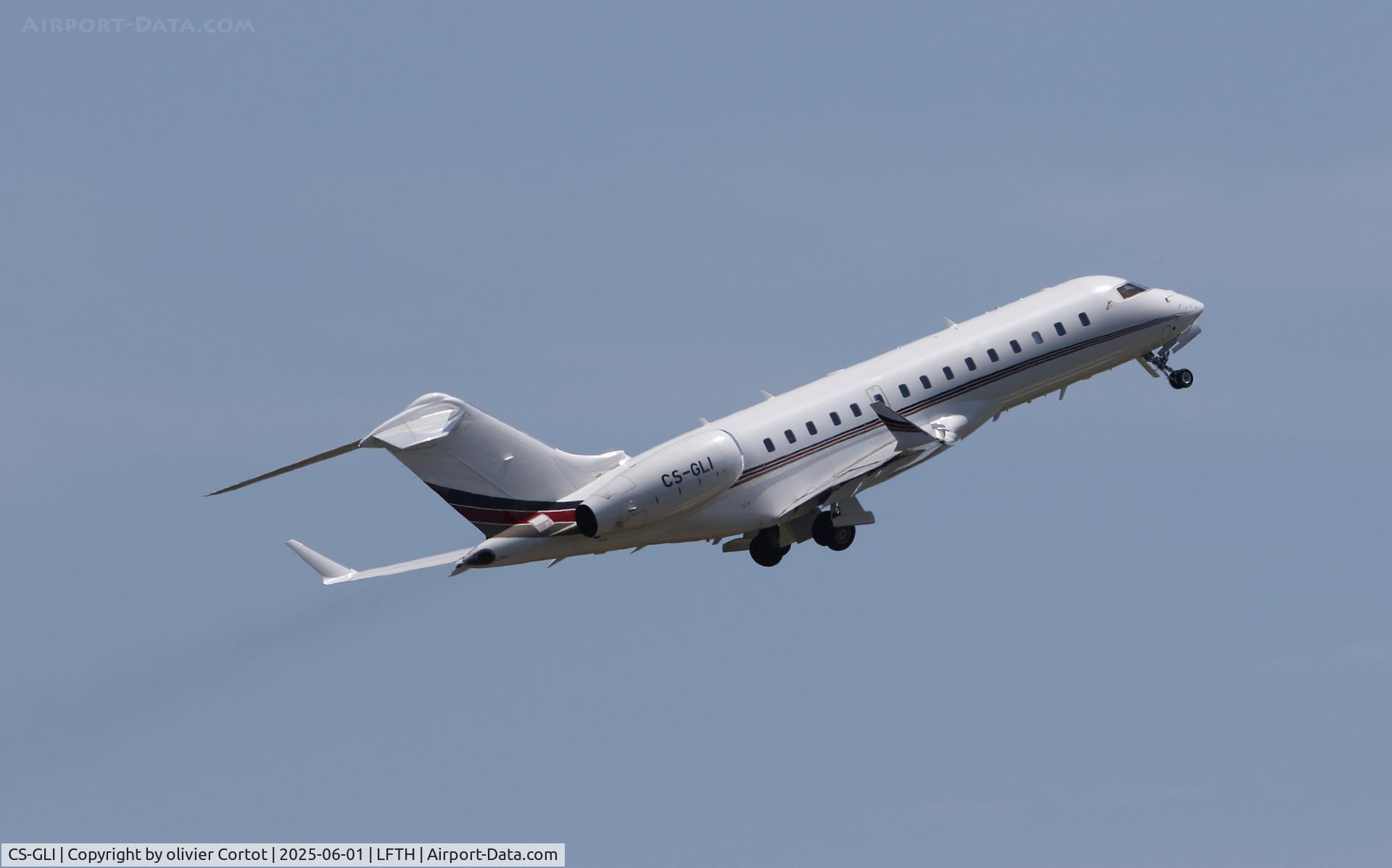 CS-GLI, 2019 Bombardier BD-700-1A10 Global 6500 C/N 60005, Hyères 2025