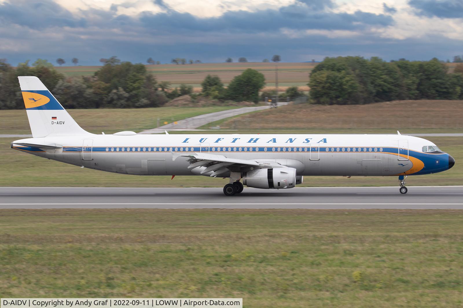 D-AIDV, 2012 Airbus A321-231, c/n 5413, Lufthansa A321
