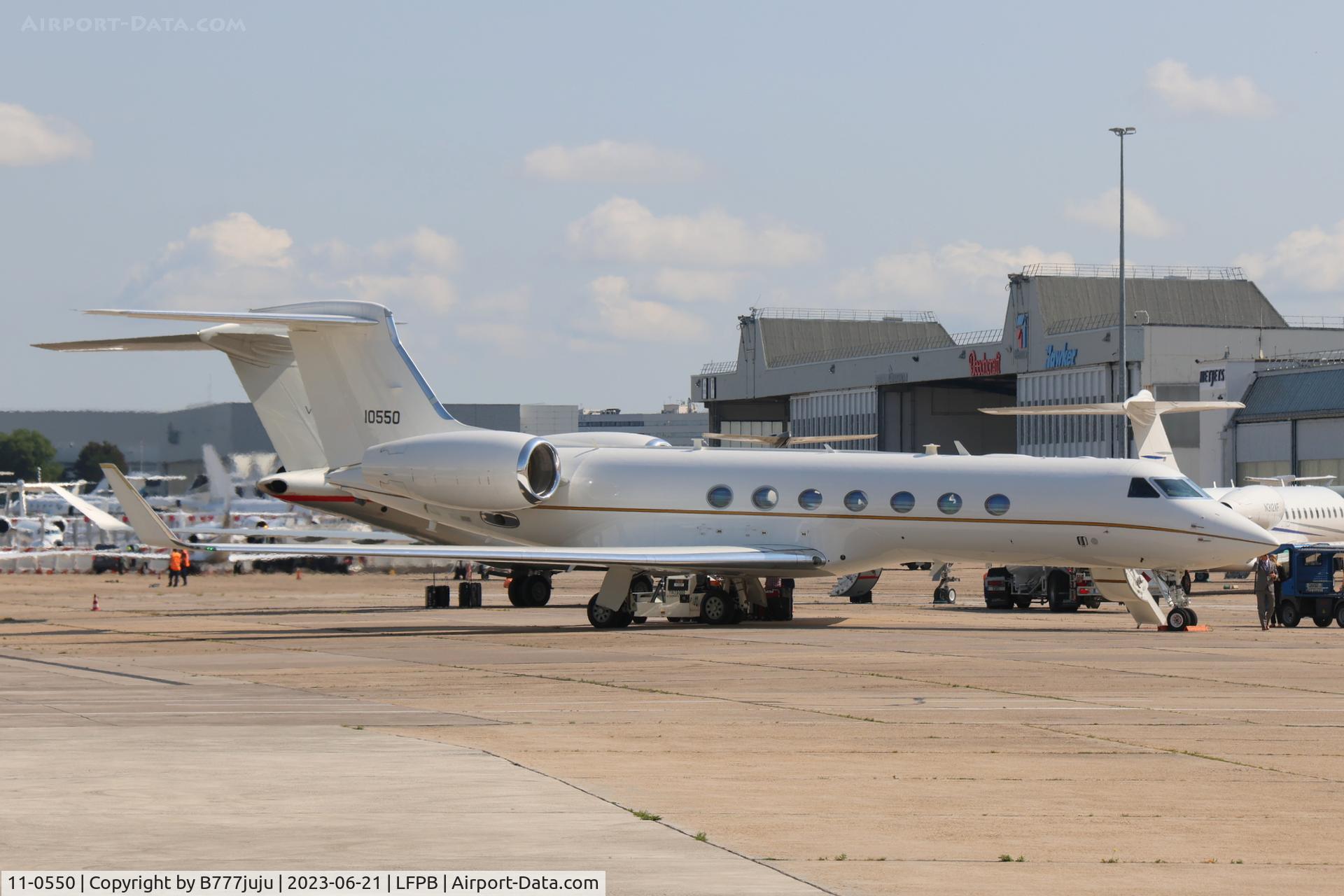 11-0550, 2010 Gulfstream Aerospace C-37B Gulfstream 550 C/N 5297, at Le Bourget