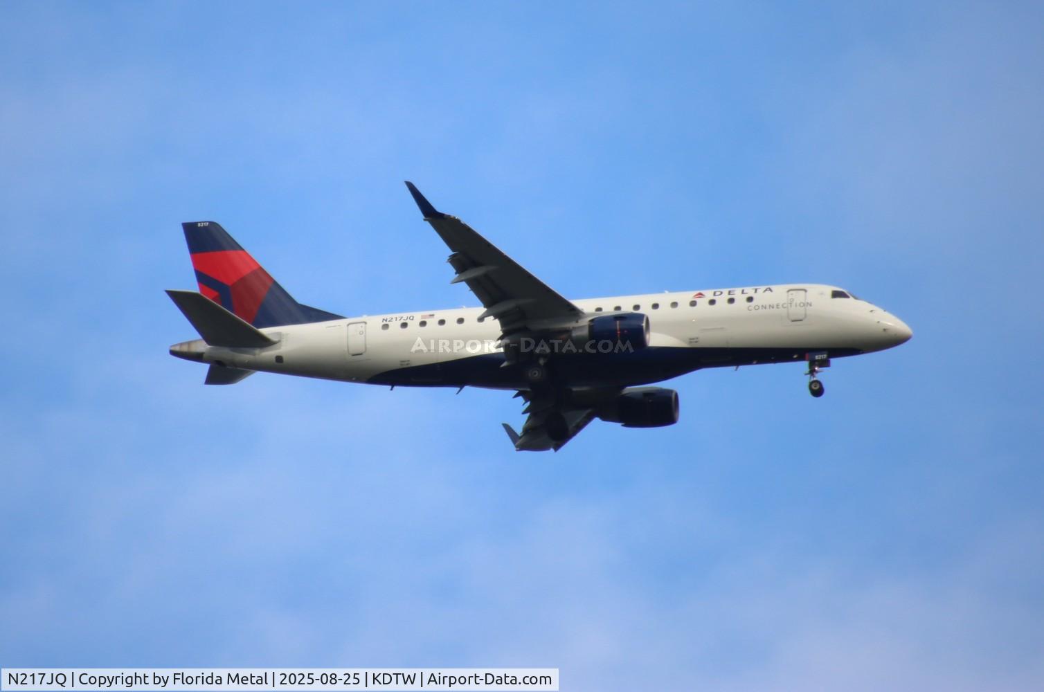 N217JQ, 2007 Embraer 175LR (ERJ-170-200LR), c/n 17000171, RPA/DAL E175 zx pit-dtw