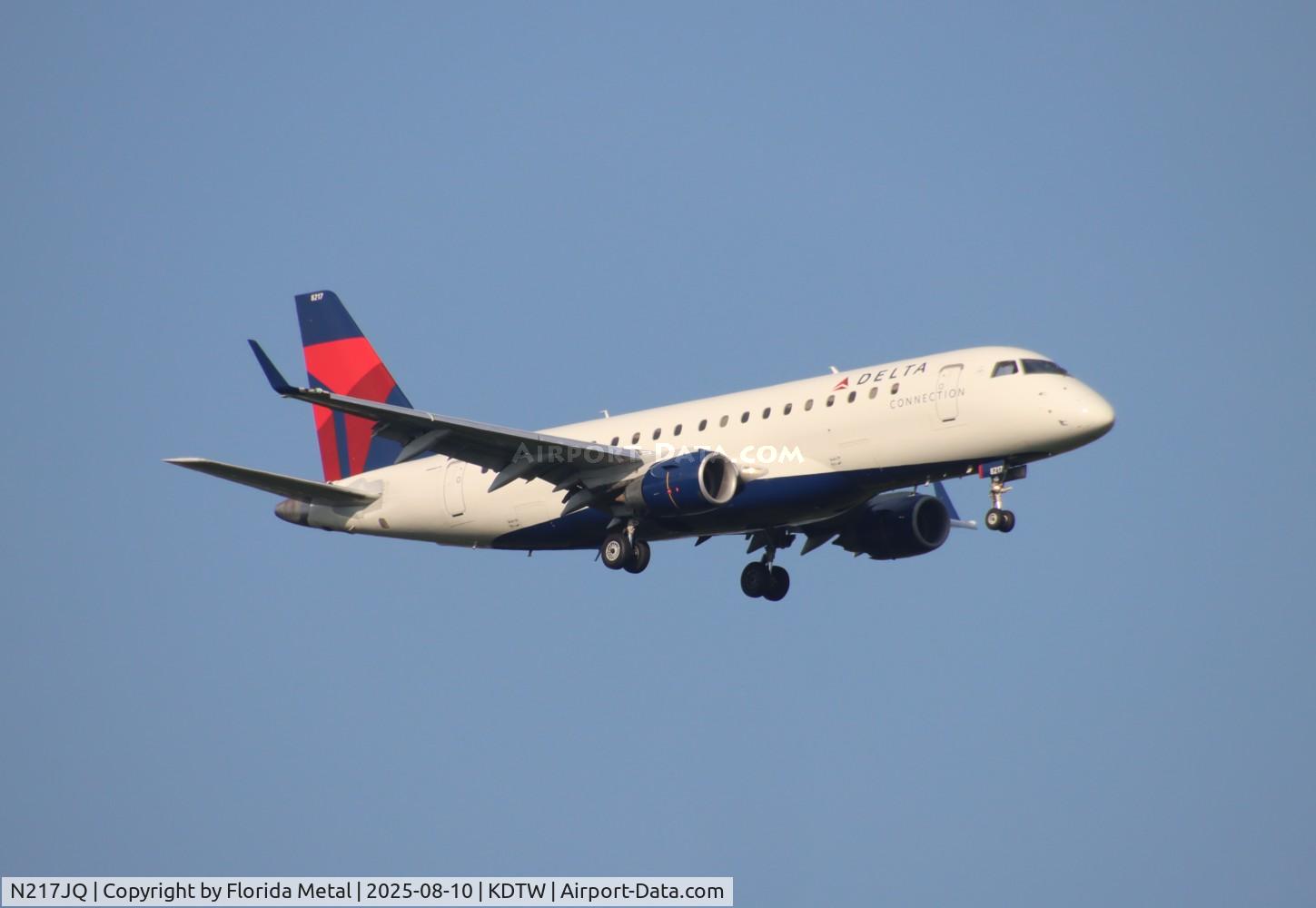 N217JQ, 2007 Embraer 175LR (ERJ-170-200LR), c/n 17000171, RPA/DTW E175 zx pit-dtw