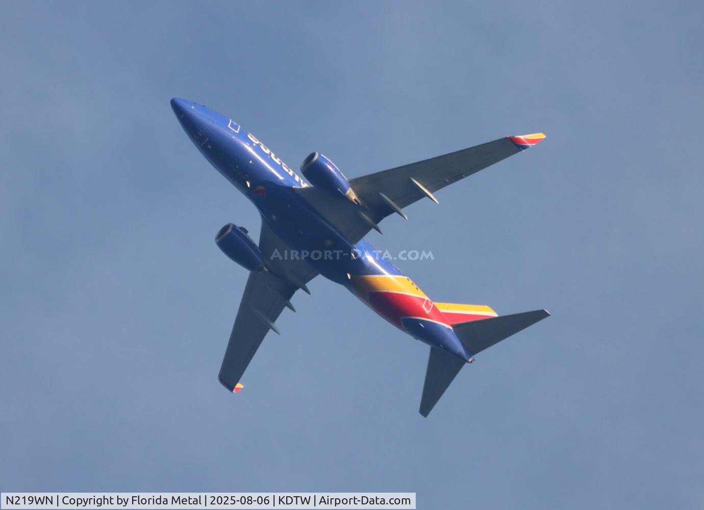 N219WN, 2005 Boeing 737-7H4, c/n 32490, SWA 737 nc zx stl-dtw