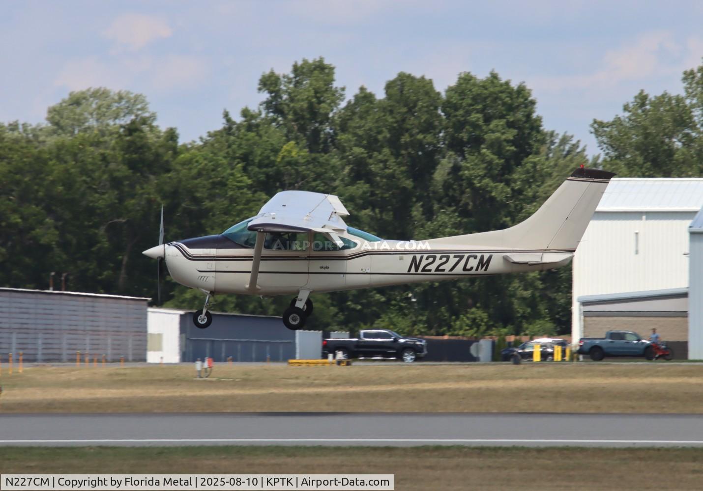 N227CM, 1976 Cessna 182P Skylane, c/n 18264533, C182P zx