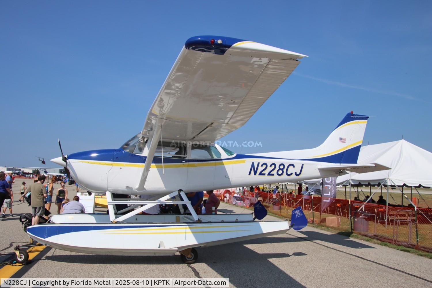 N228CJ, 1977 Cessna 172N, c/n 17269610, C172N zx