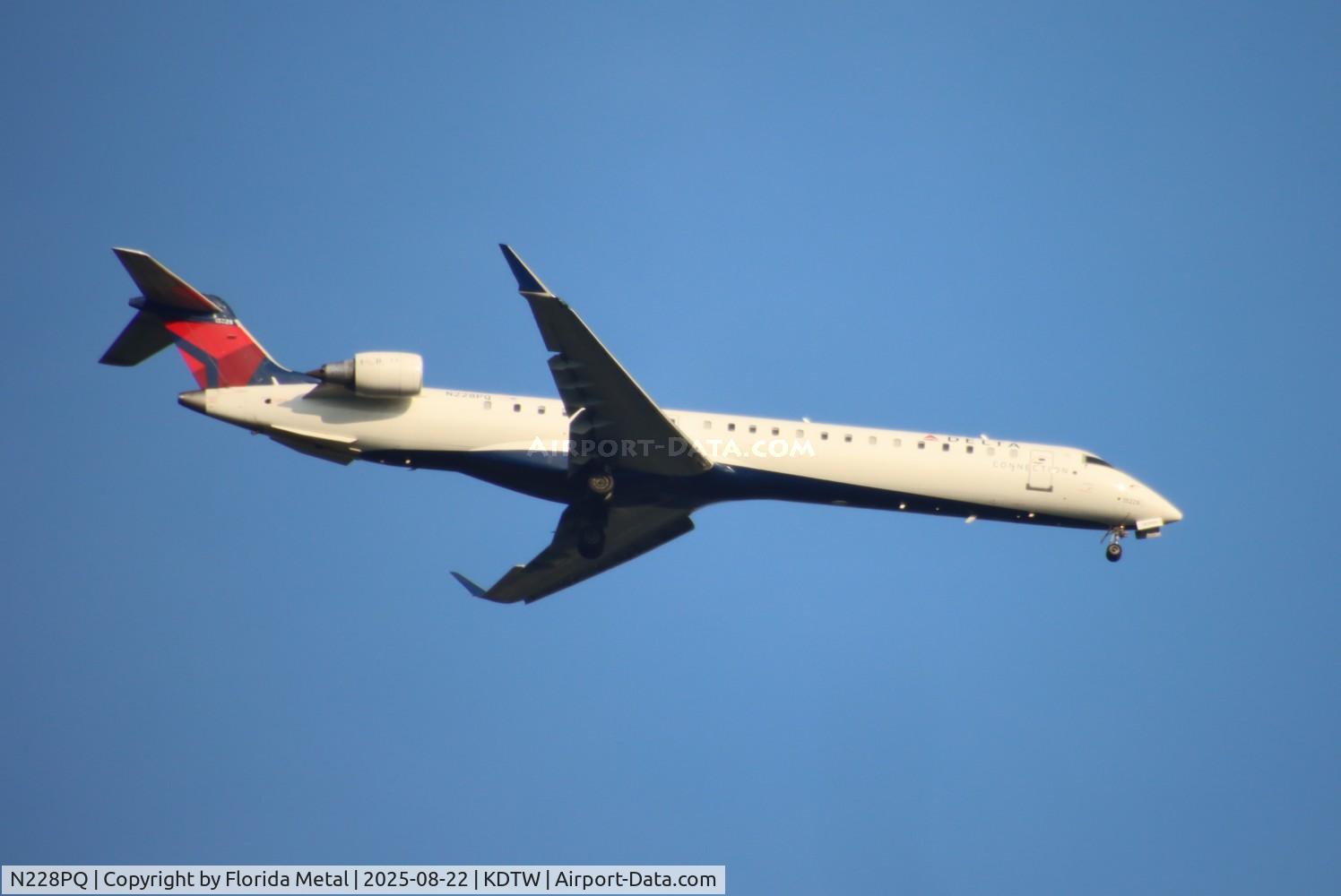 N228PQ, 2009 Bombardier CRJ-900ER (CL-600-2D24), c/n 15228, EDV/DAL CRJ900 zx hpn-dtw