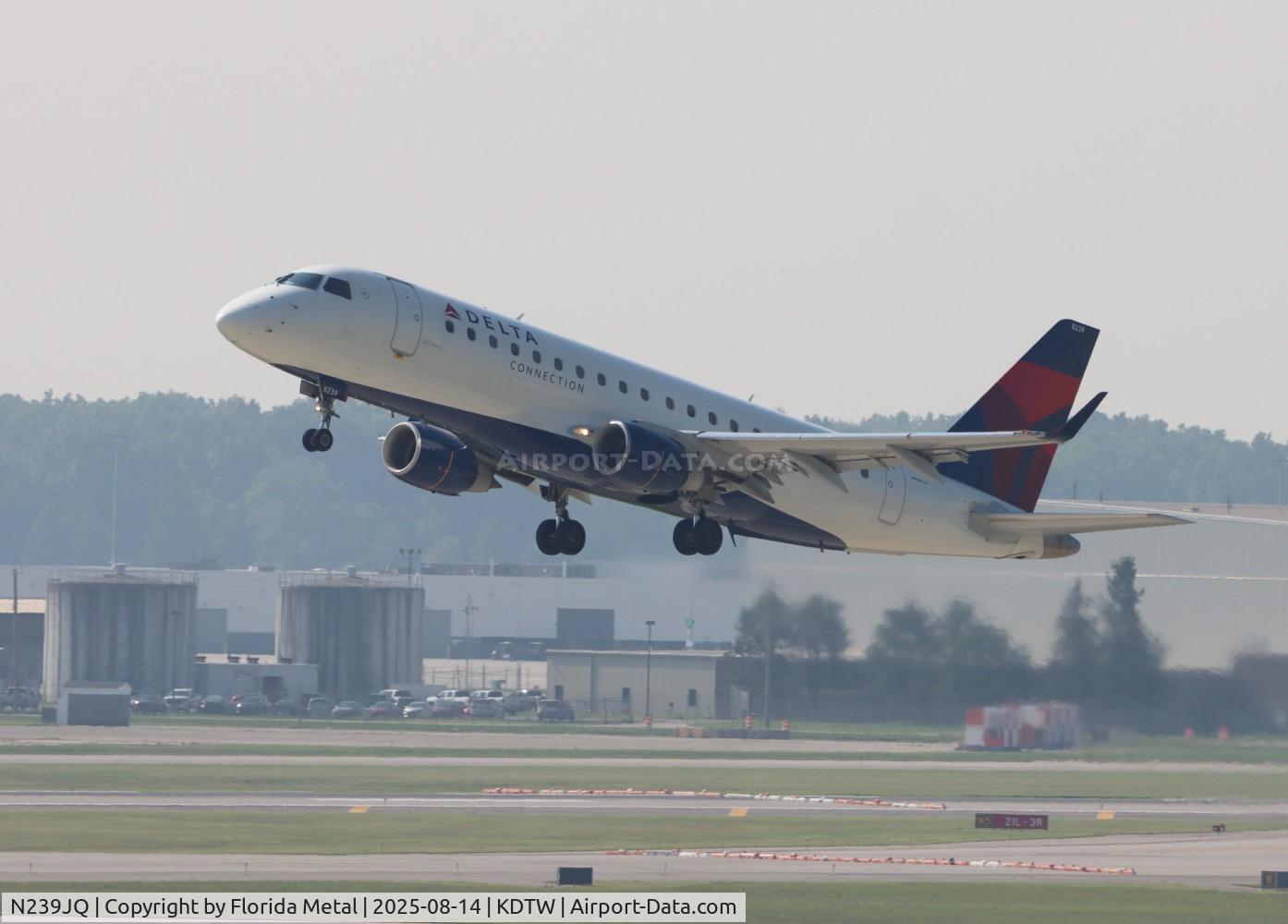 N239JQ, 2008 Embraer ERJ-170-200LR, c/n 17000244, RPA/DAL E175 zx dtw-cmh