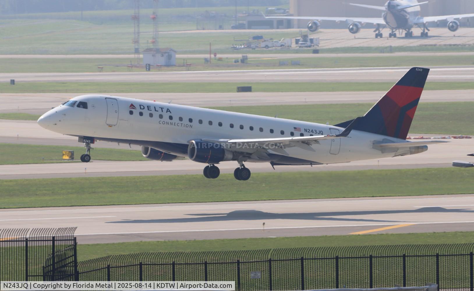 N243JQ, 2008 Embraer 175LR (ERJ-170-200LR) C/N 17000253, RPA/DAL E175 zx dtw-pit