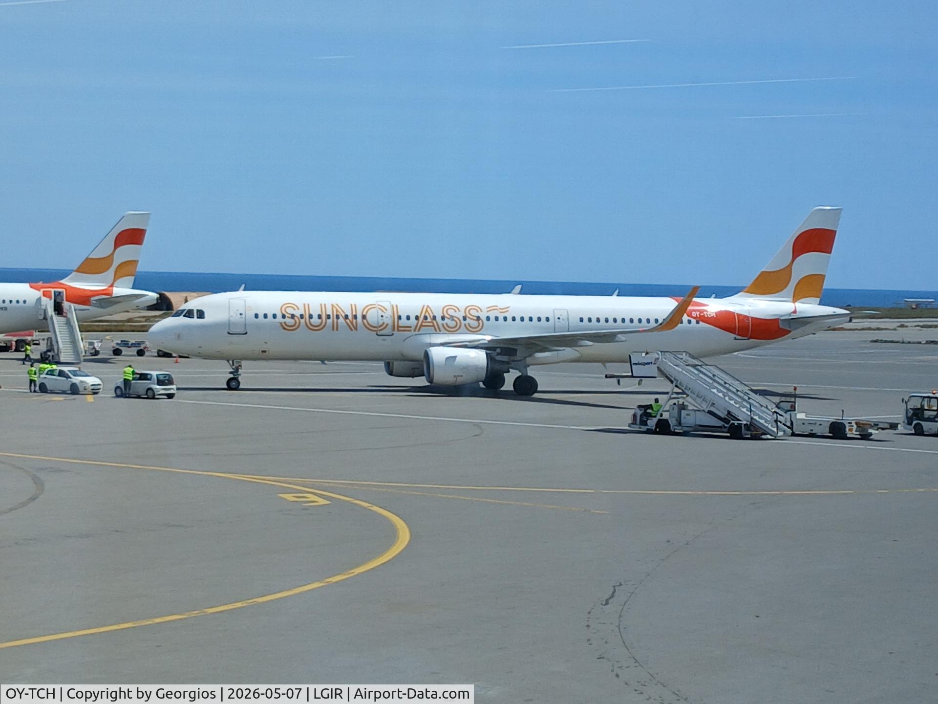 OY-TCH, 2015 Airbus A321-211, c/n 6438, FLIGHT FROM OSL