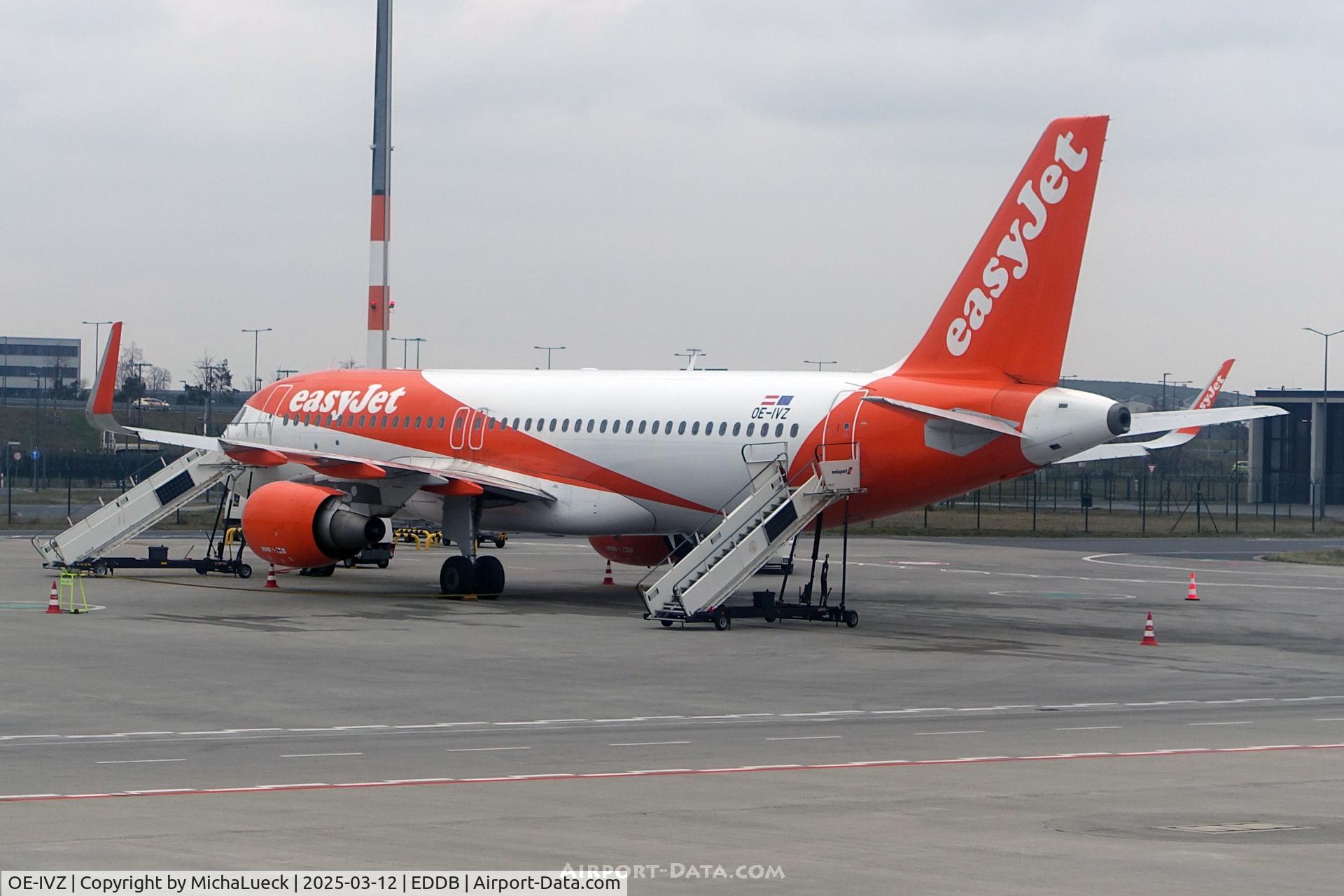 OE-IVZ, 2015 Airbus A320-214 C/N 6485, At Berlin Brandenburg