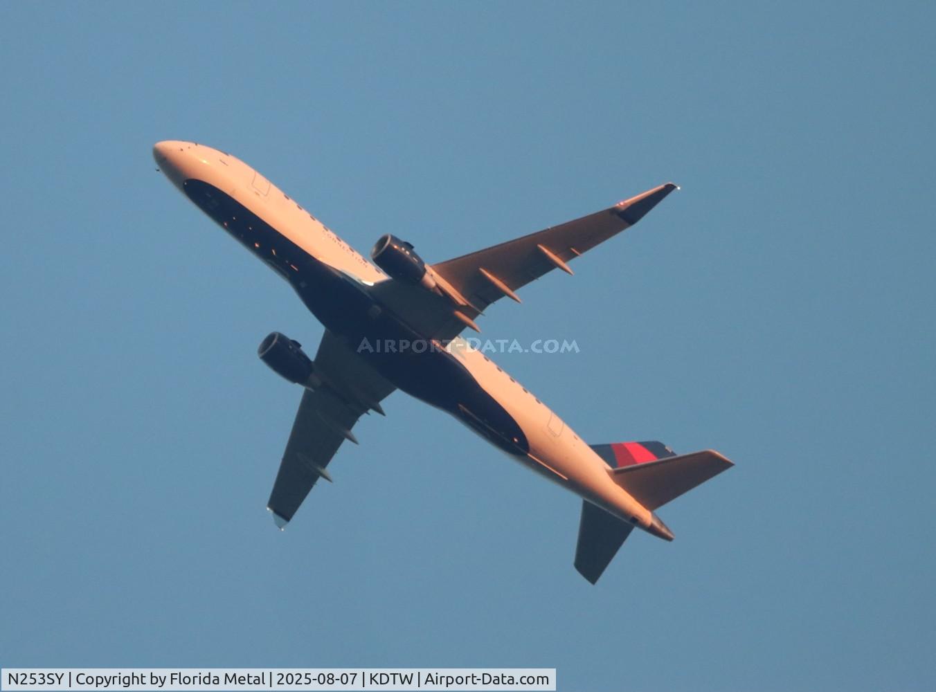 N253SY, 2016 Embraer 175LR (ERJ-170-200LR), c/n 17000620, SKW/DAL E175 zx sdf-dtw