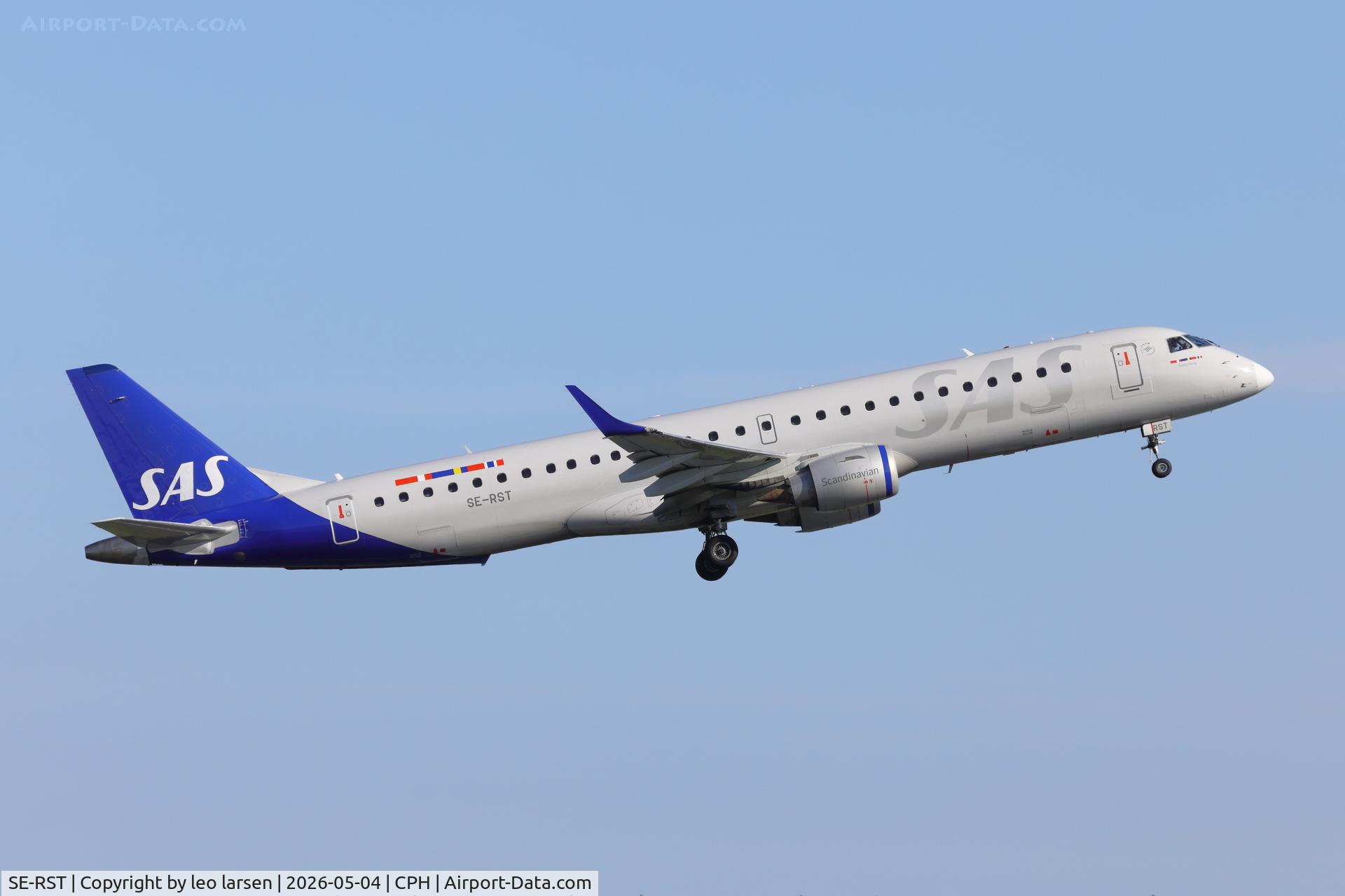 SE-RST, 2011 Embraer ERJ195LR (ERJ 190-200LR9 C/N 19000452, Copenhagen 4.5.2026