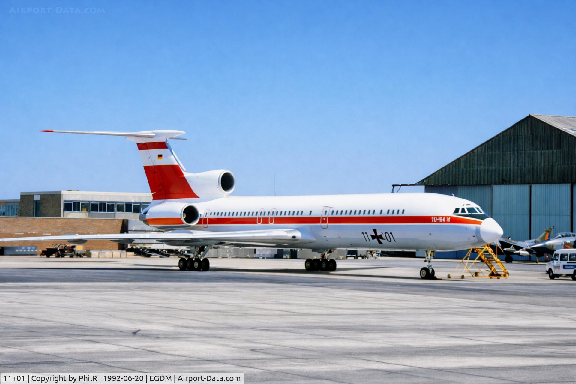 11+01, , 11+01 1989 Tu-154M Luftwaffe IAT Boscombe Down
