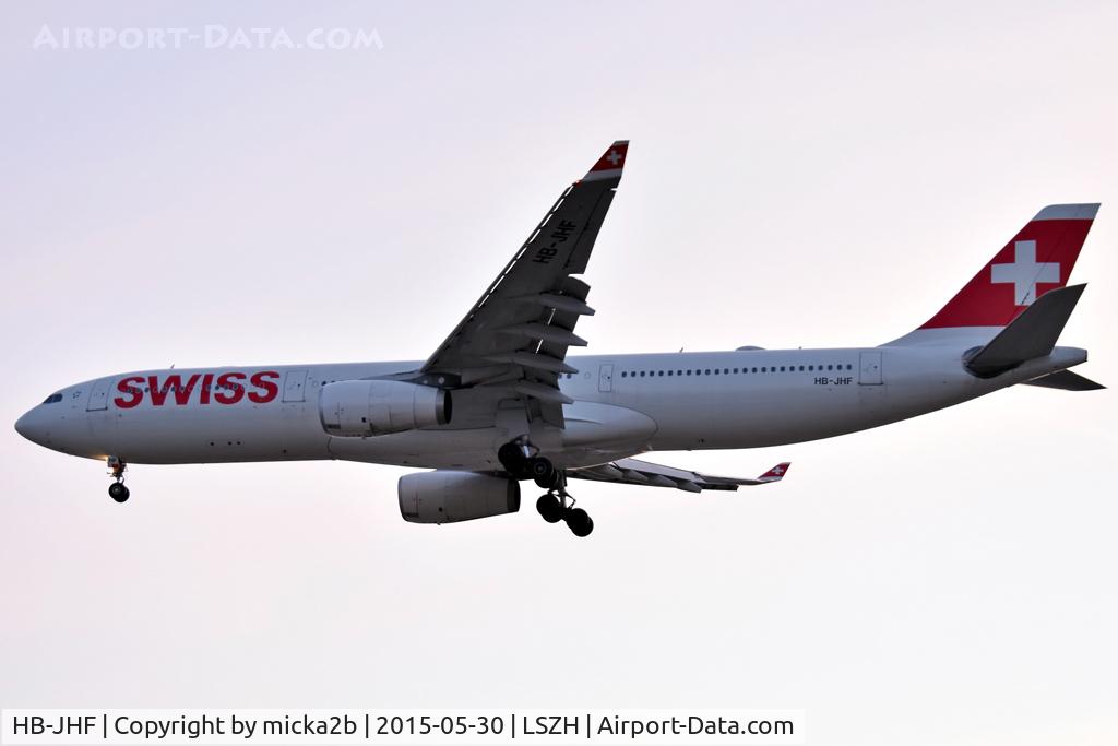 HB-JHF, 2010 Airbus A330-343X, c/n 1089, Landing