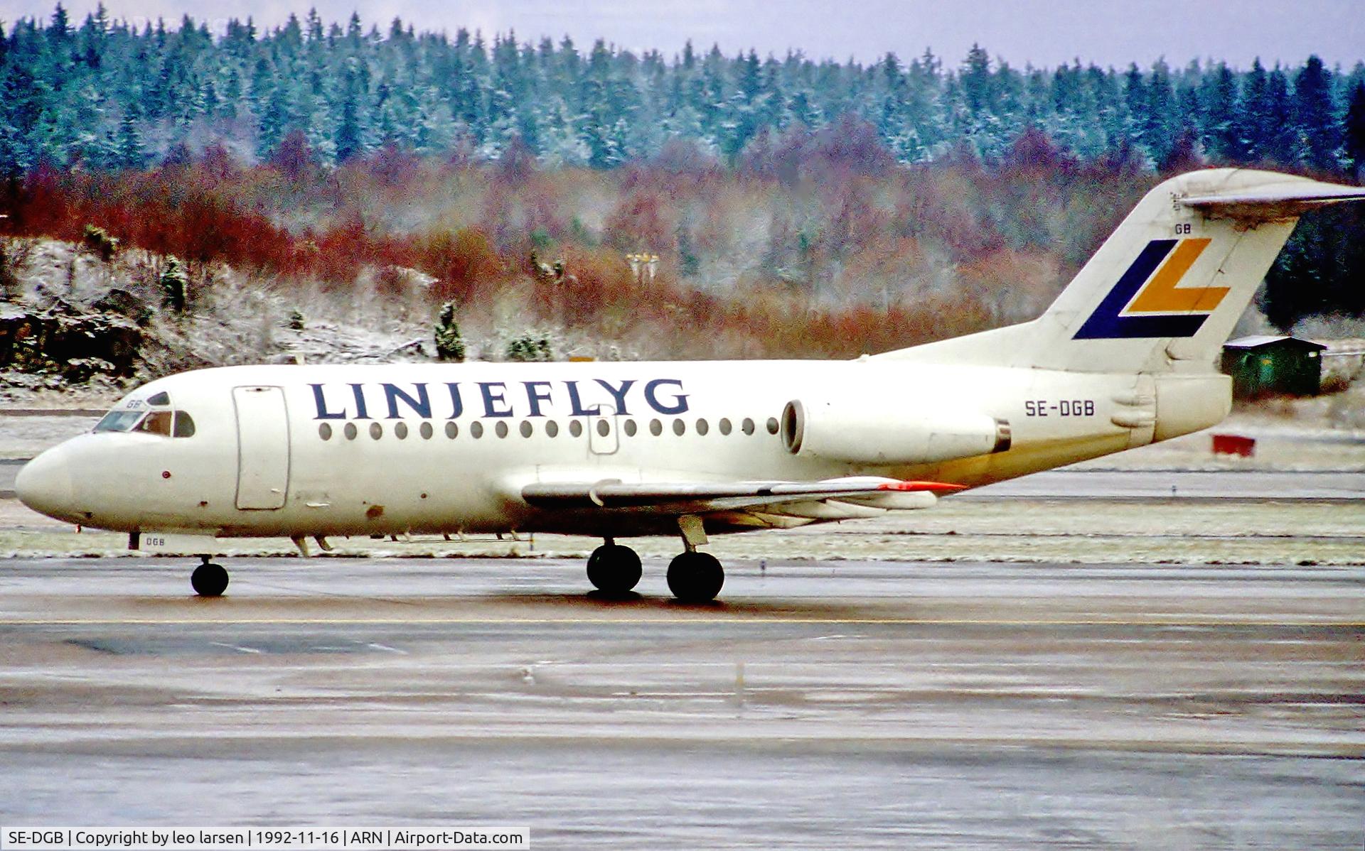 SE-DGB, 1973 Fokker F.28-1000 Fellowship C/N 11068, Arlanda 16.11.1992