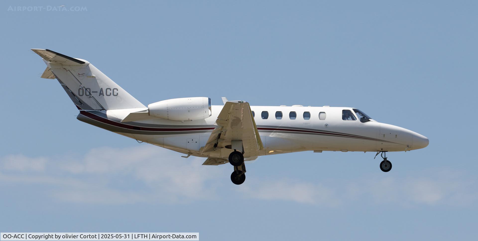 OO-ACC, 2008 Cessna 525A CitationJet CJ2+ C/N 525A-0431, landing at Hyères in 2025