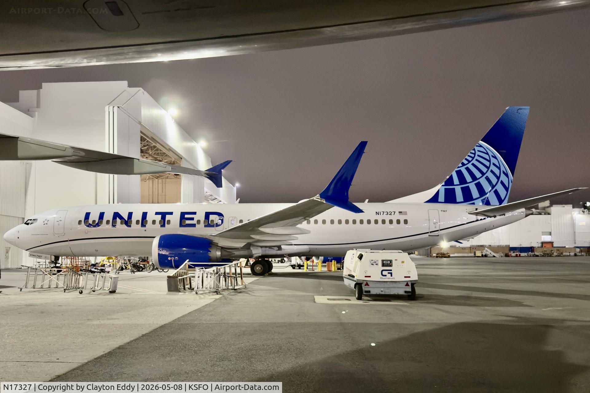 N17327, 2023 Boeing 737-8 MAX C/N 67582, SFO 2026
