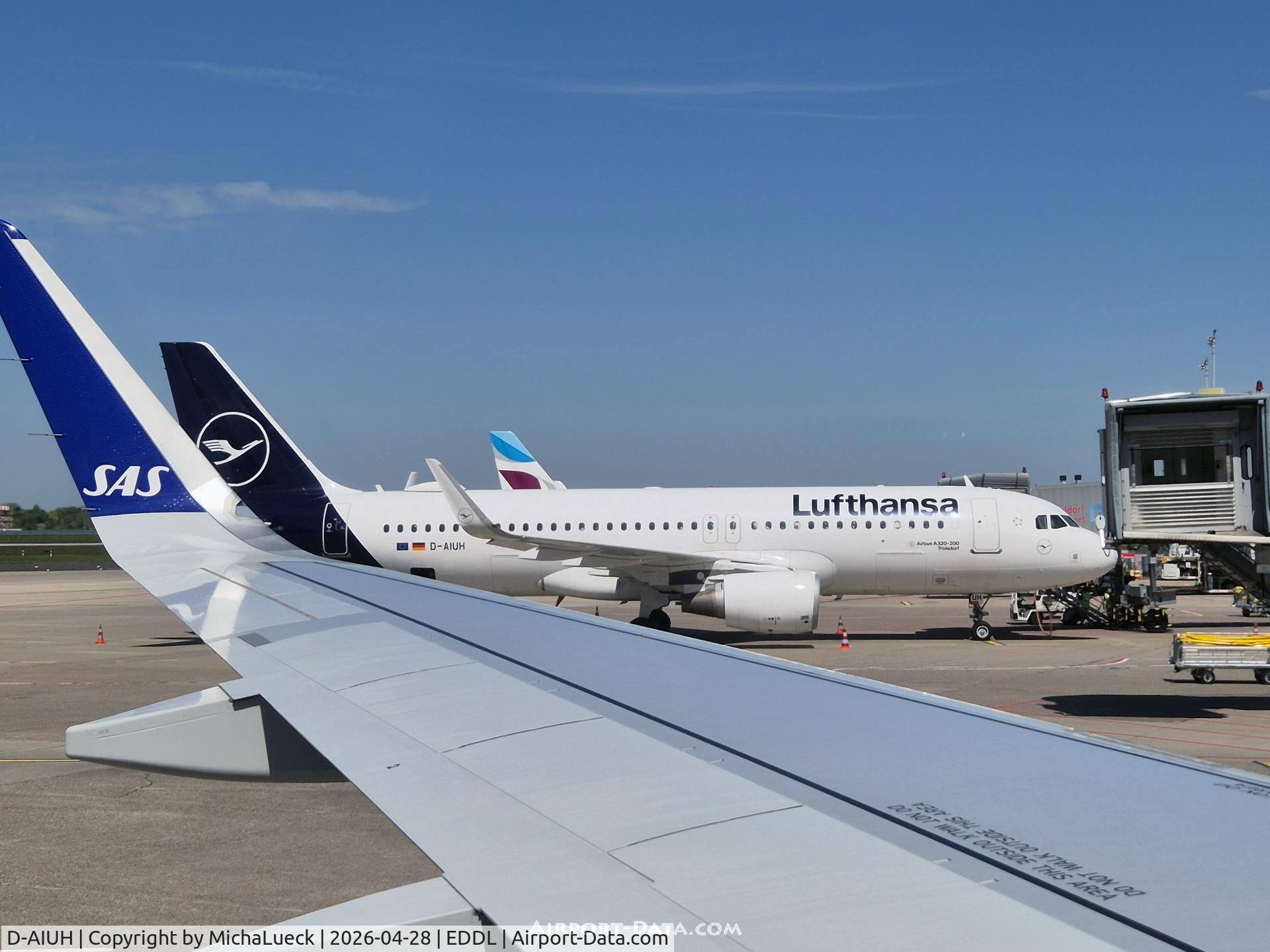 D-AIUH, 2014 Airbus A320-214 C/N 6225, This aircraft is named after my home town: Troisdorf