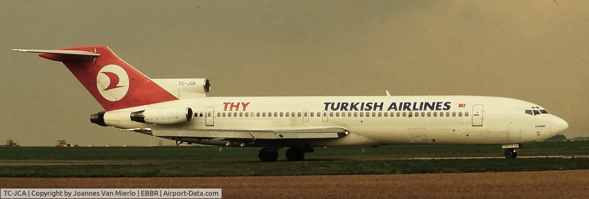 TC-JCA, 1982 Boeing 727-2F2 C/N 22992, ex-slide