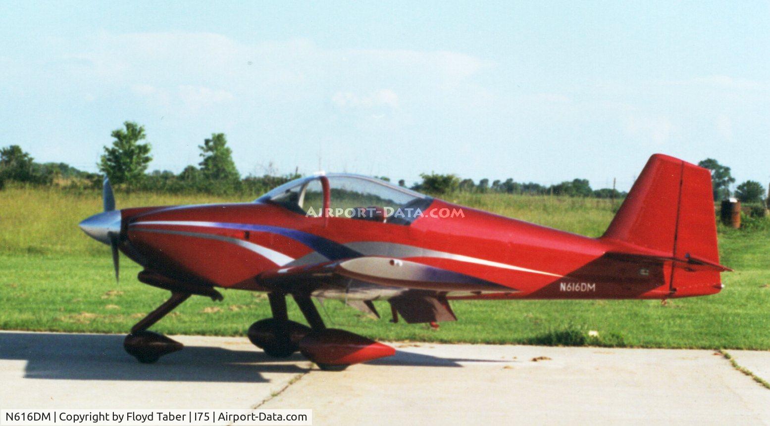 N616DM, 2001 Vans RV-6A, c/n 25183, ON THE RAMP