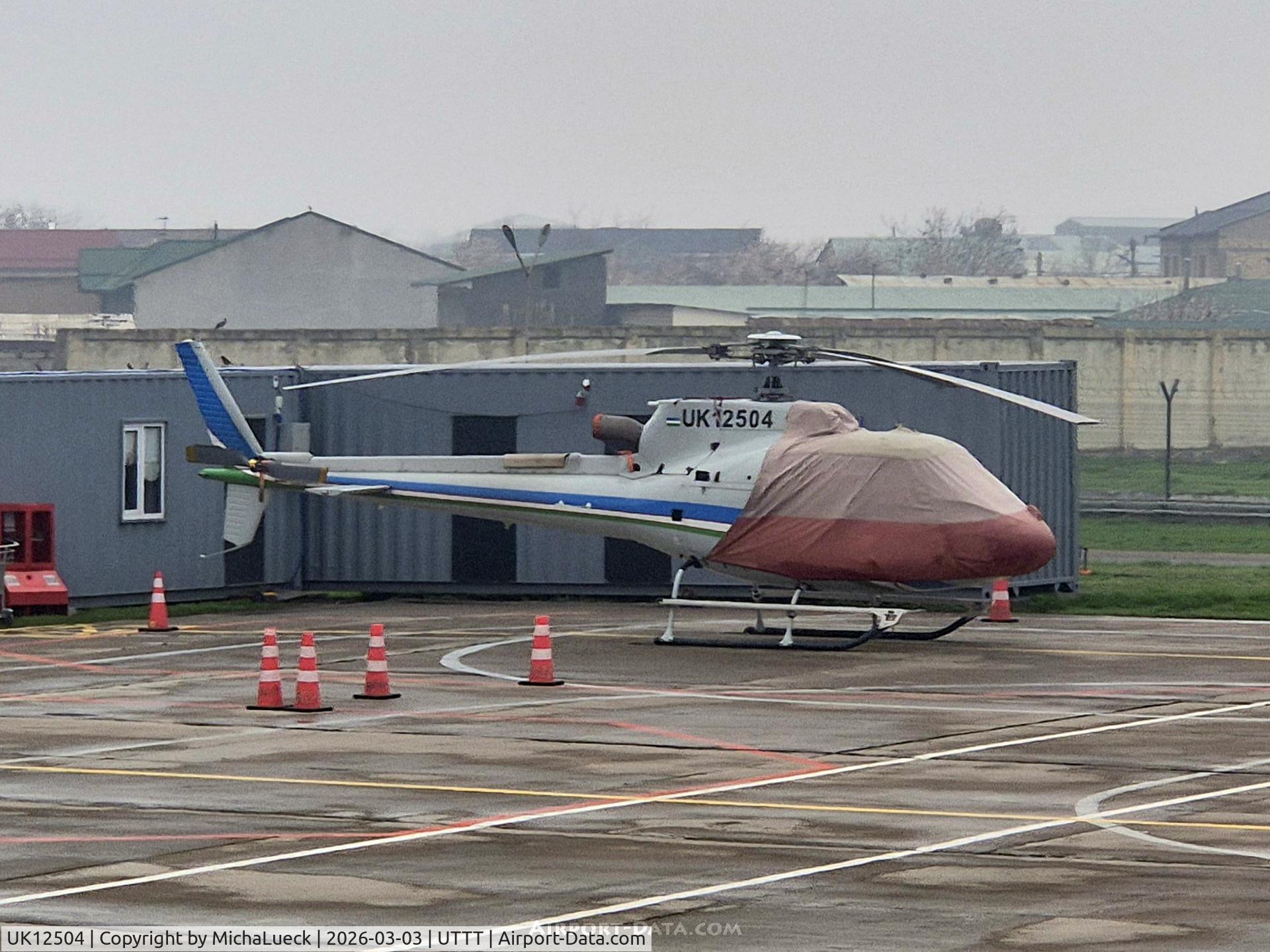 UK12504, Airbus Helicopters H125 (AS350B) C/N 8977, A foggy winter morning in Tashkent