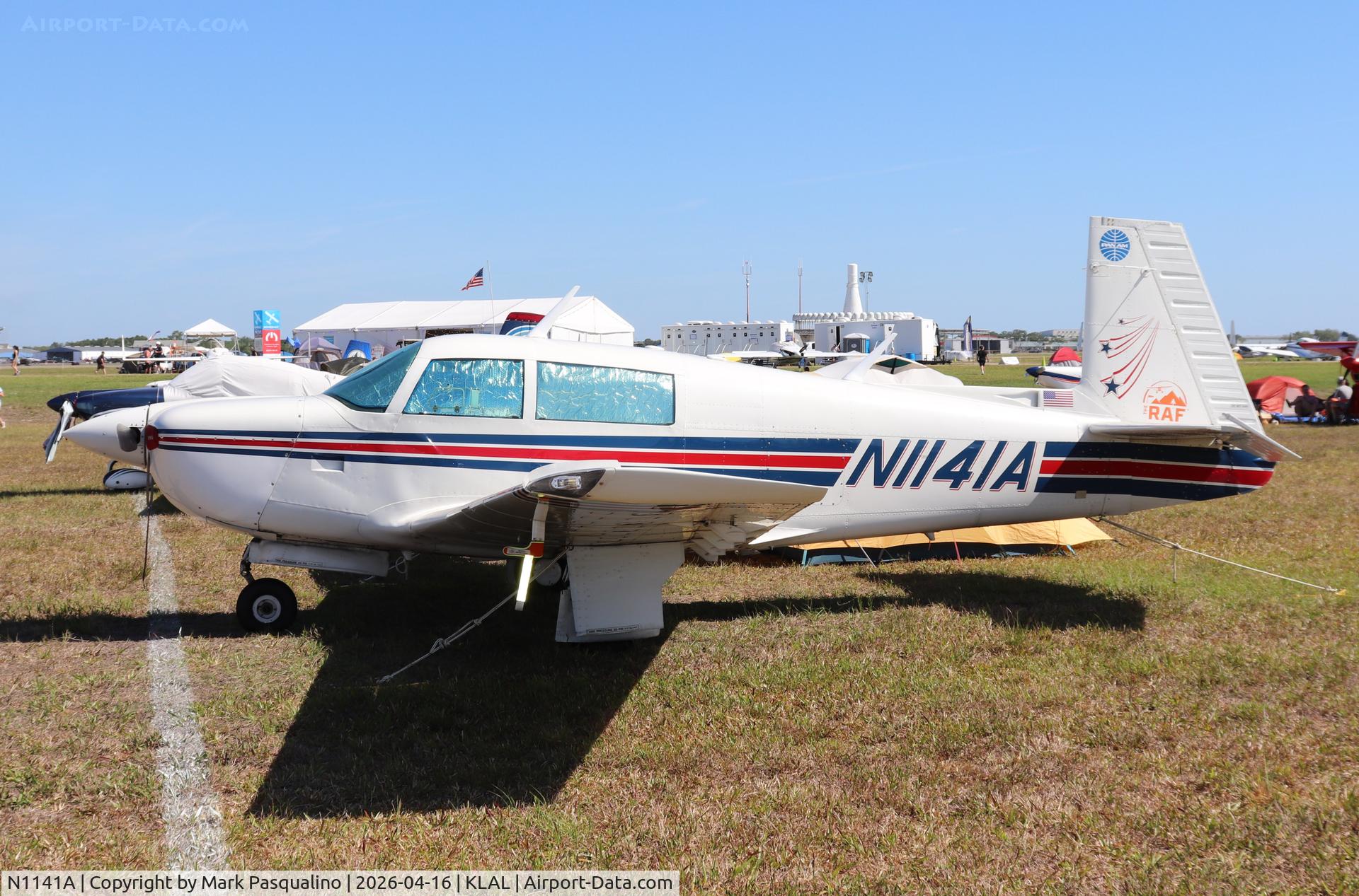 N1141A, 1981 Mooney M20J 201, c/n 24-1164, Mooney M20J