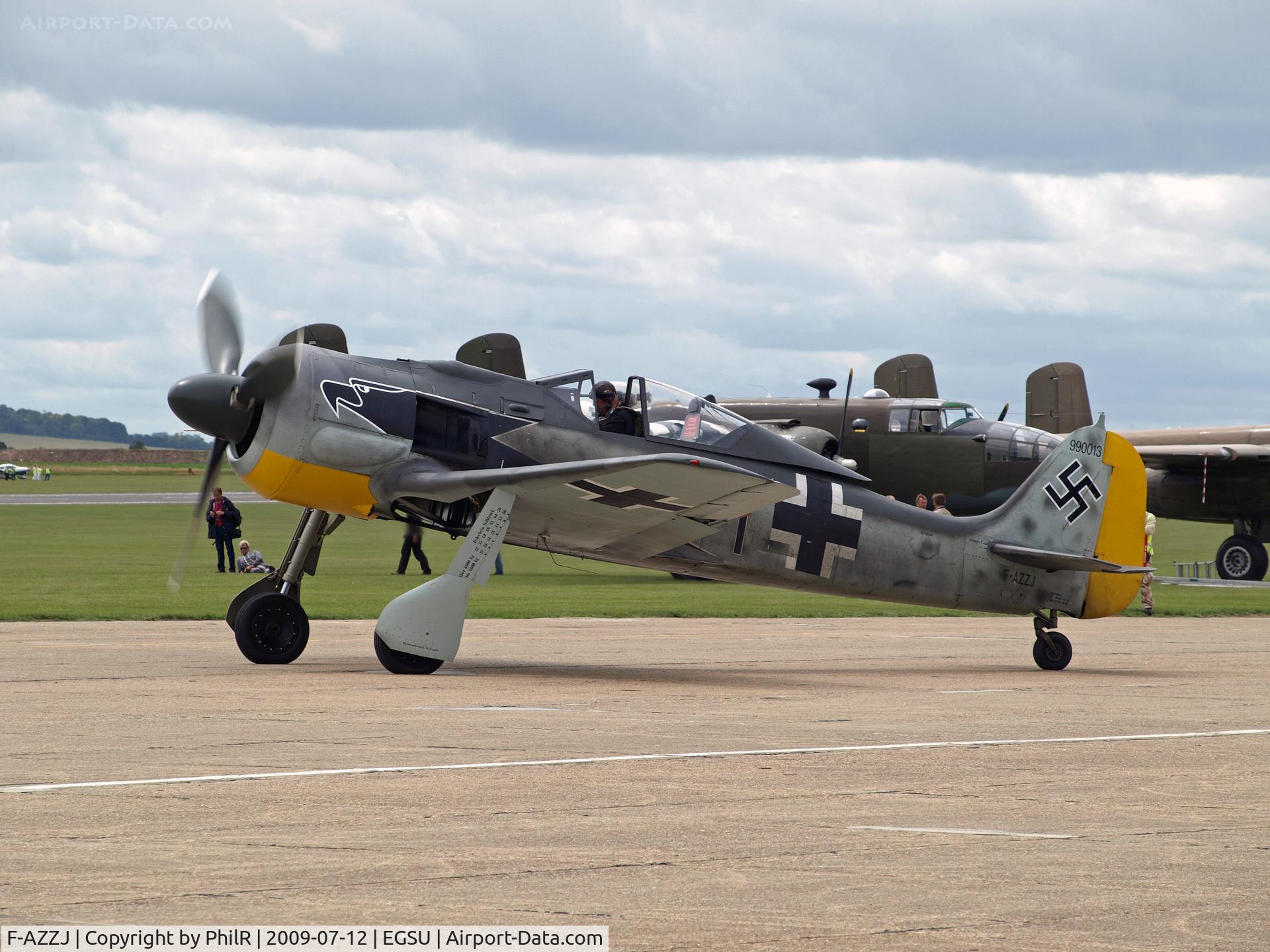 F-AZZJ, Flugwerk Fw 190-A8/N Replica C/N 990013, 990013 (F-AZZJ) Focke Wulf FW-190 and HA1112 M1LBouchon C4K-102 Duxford 