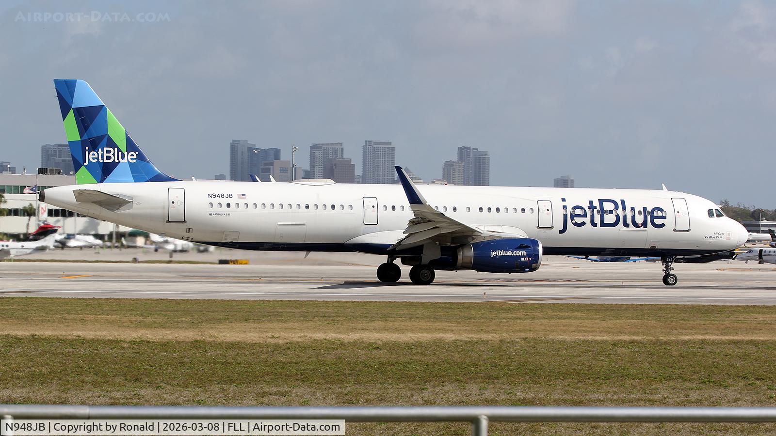 N948JB, 2015 Airbus A321-231, c/n 6560, at fll