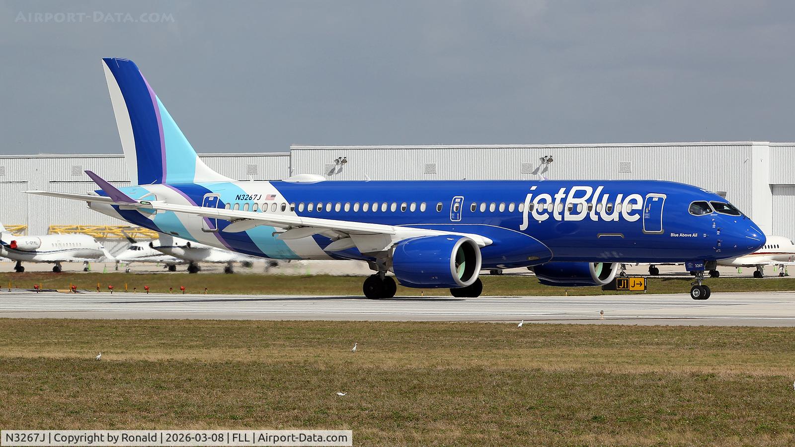N3267J, Airbus A220-300 C/N 55360, at fll