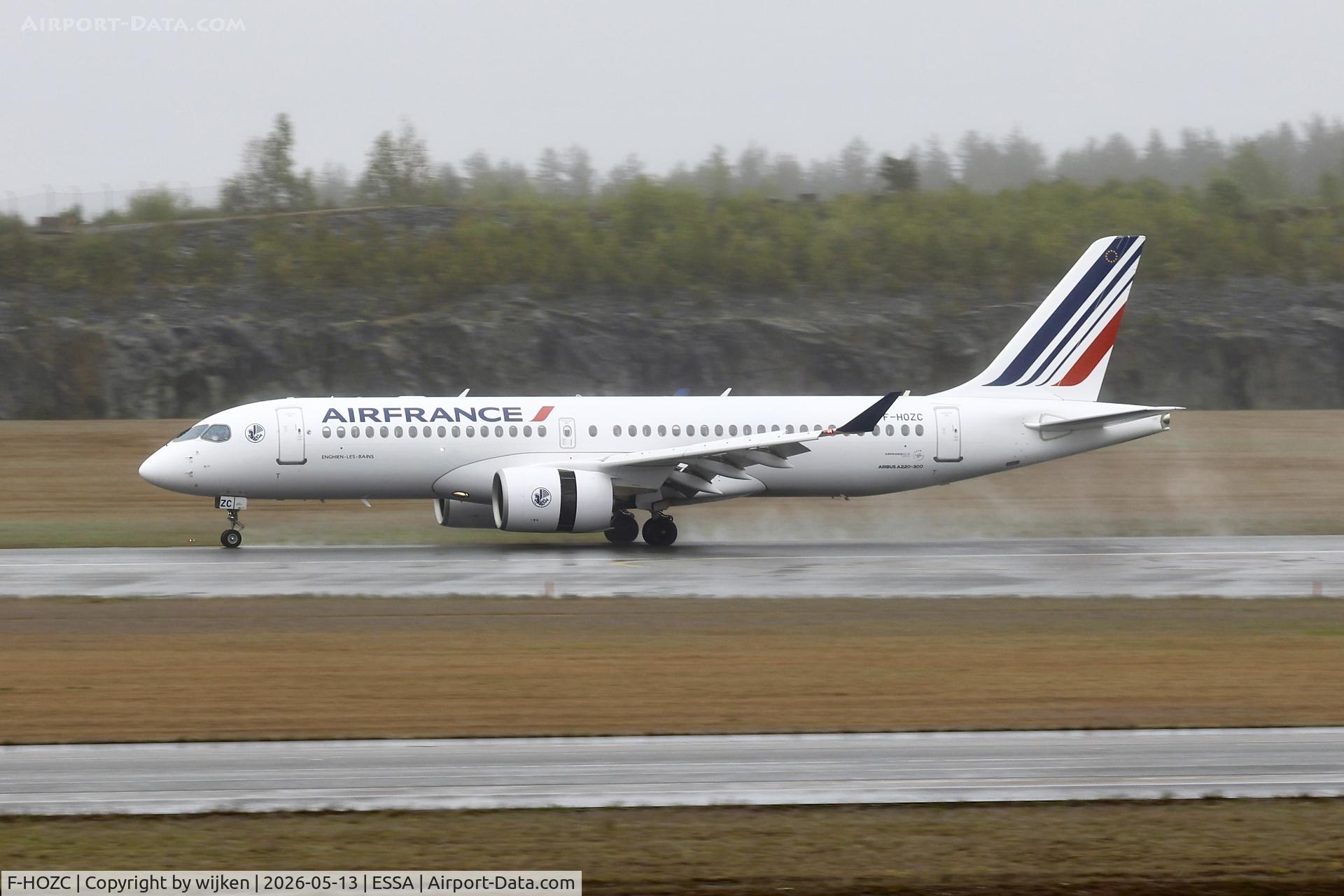 F-HOZC, 2025 Airbus A220-300 C/N 55420, Rwy 01R