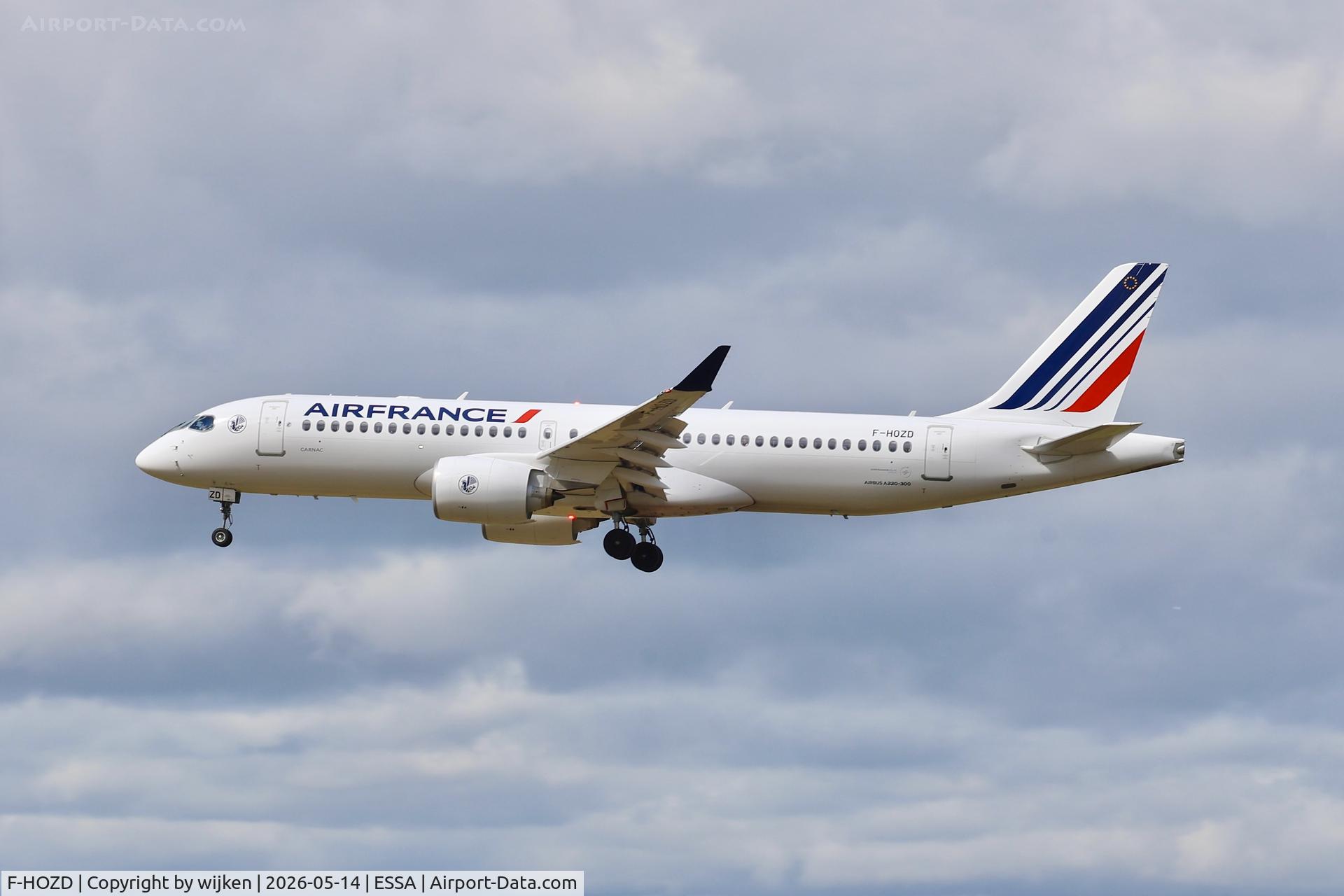 F-HOZD, 2026 Airbus A220-300, c/n 55427, Rwy 19L