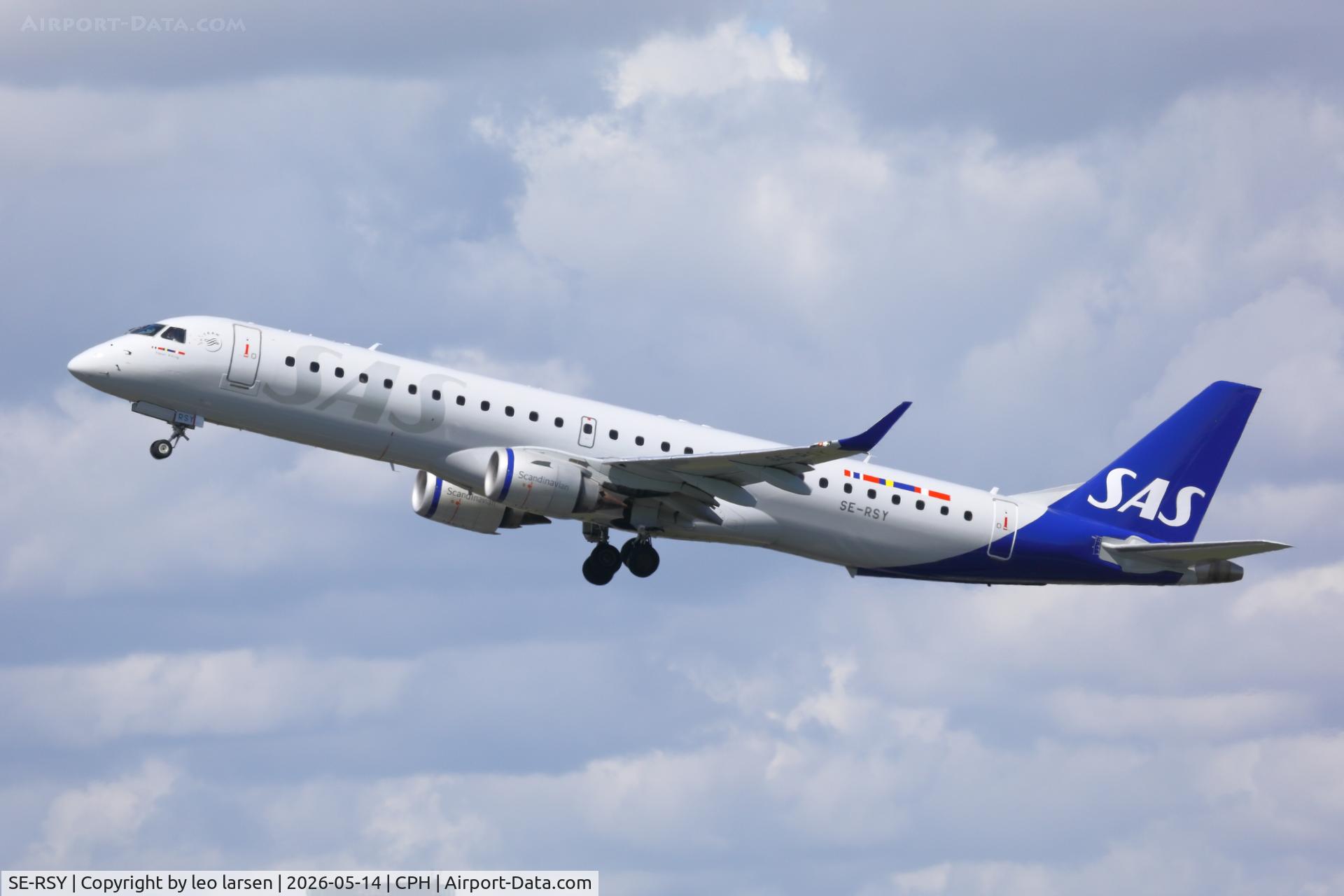 SE-RSY, 2017 Embraer ERJ 190-200LR(195LR) C/N 19000725, Copenhagen 14.5.2026