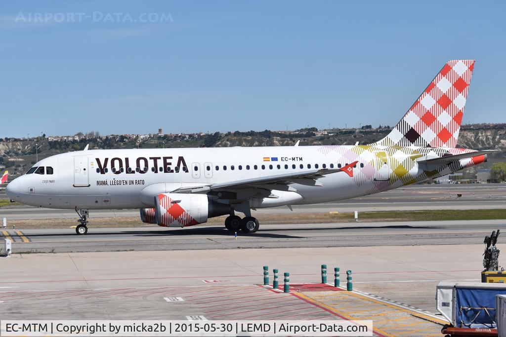 EC-MTM, 2003 Airbus A319-111 C/N 2062, Taxiing