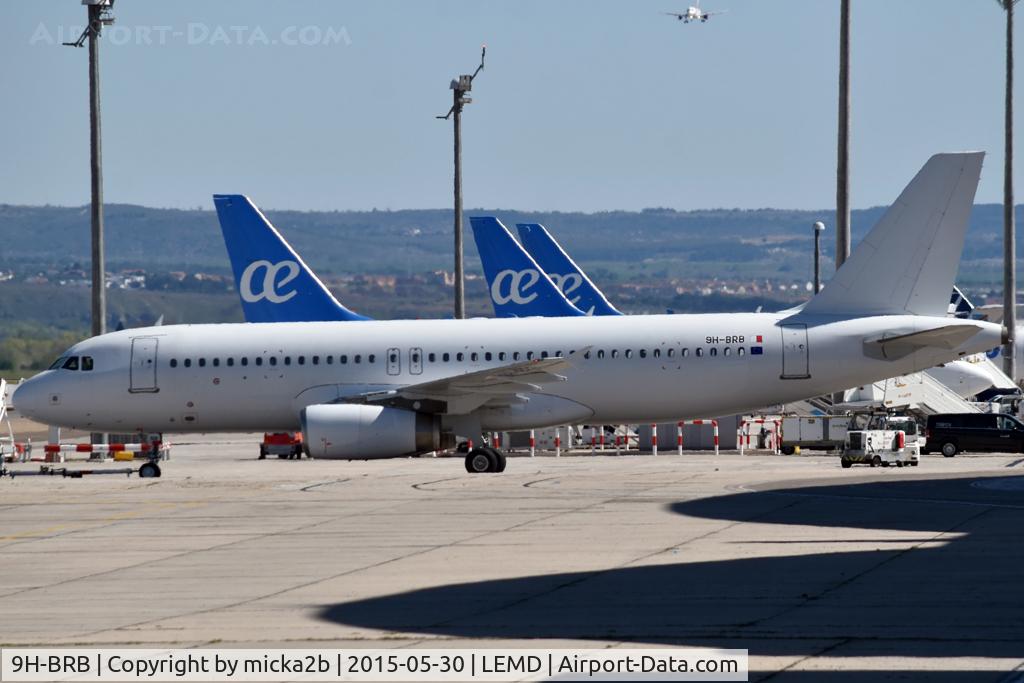 9H-BRB, Airbus 320-232 C/N 2108, Taxiing