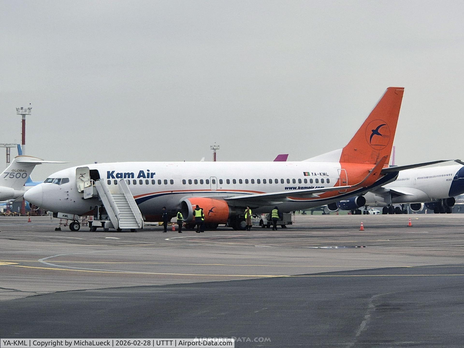 YA-KML, 1996 Boeing 737-3H4, c/n 27709, At Tashkent