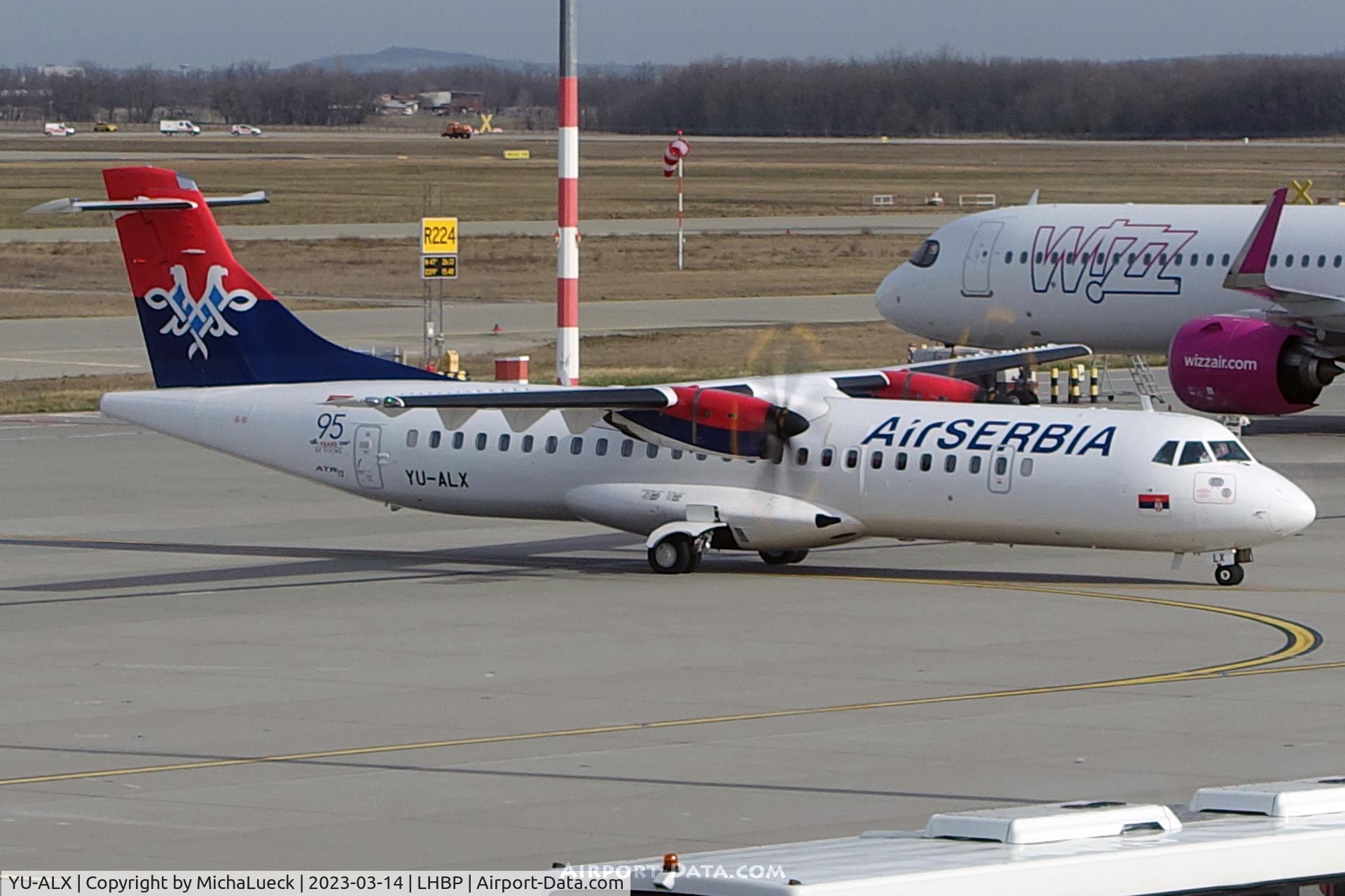 YU-ALX, 2017 Aérospatiale ATR 72-212A, c/n 1466, At Budapest