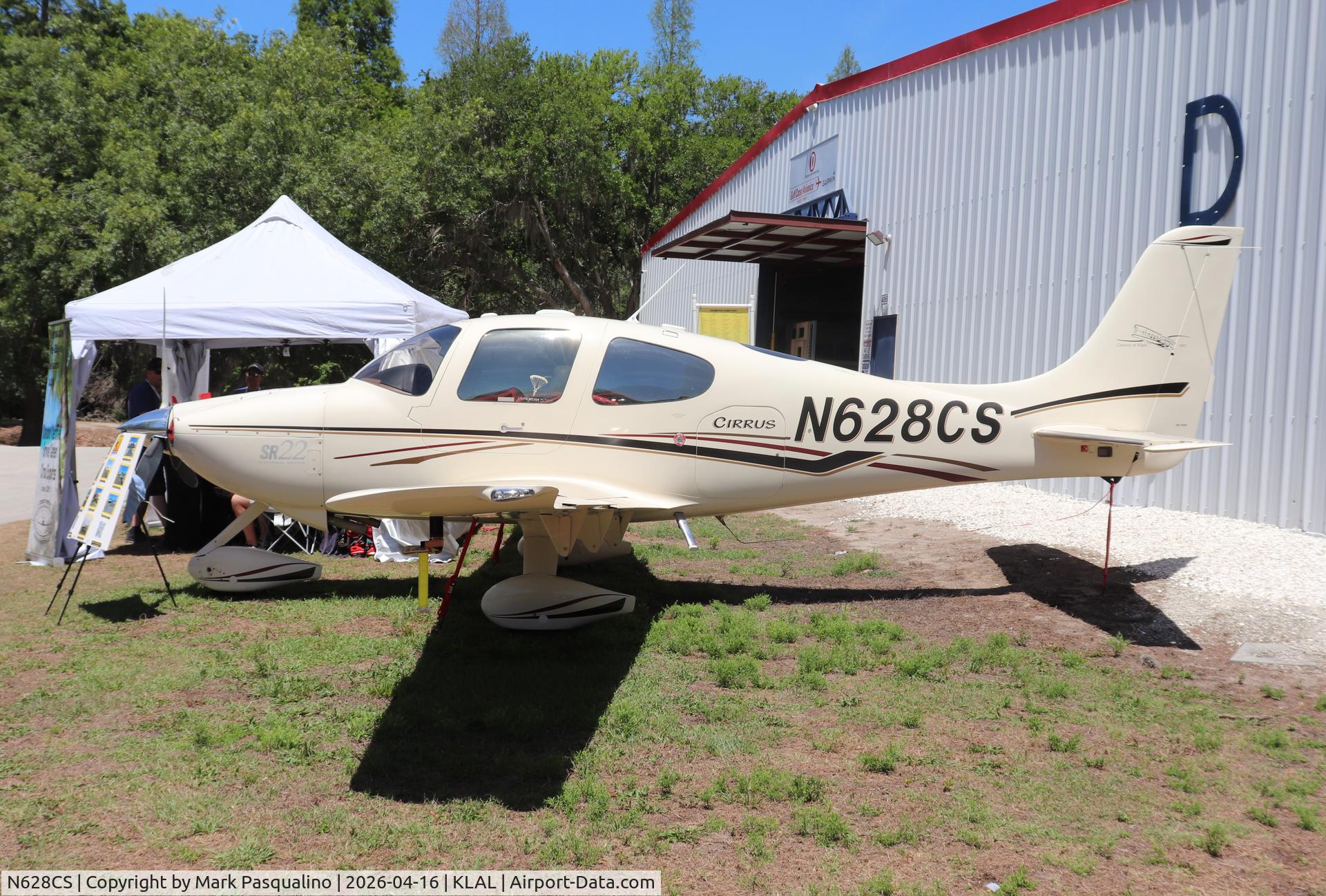 N628CS, Cirrus SR22, c/n 0738, Cirrus SR22