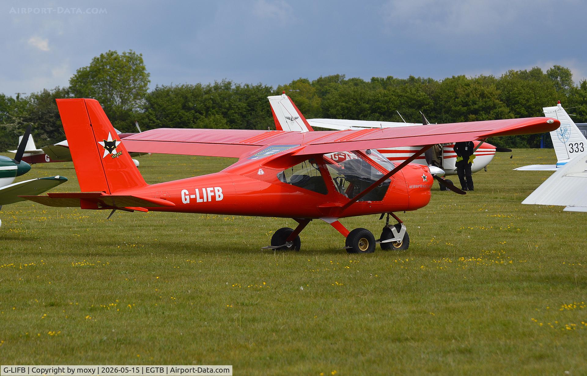 G-LIFB, 2021 Aeroprakt A32 Vixxen, c/n LAA 411-15723, Aeroprakt A32-M Vixxen at Wycombe Air Park.