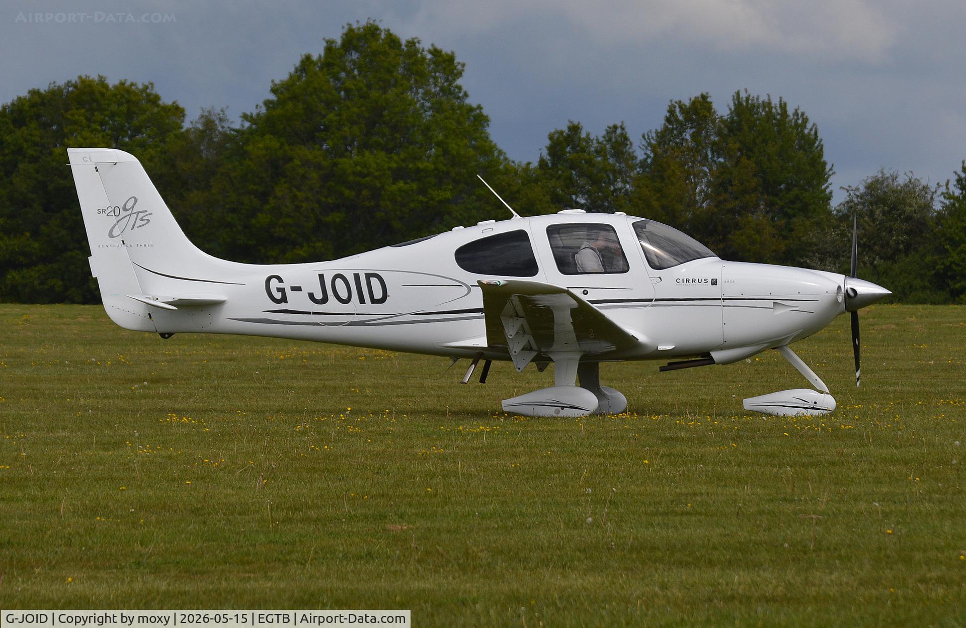 G-JOID, 2008 Cirrus SR20 G3 GTS, c/n 1910, Cirrus SR20 G3 GTS at Wycombe Air Park. Ex N139PG, Cn 1910