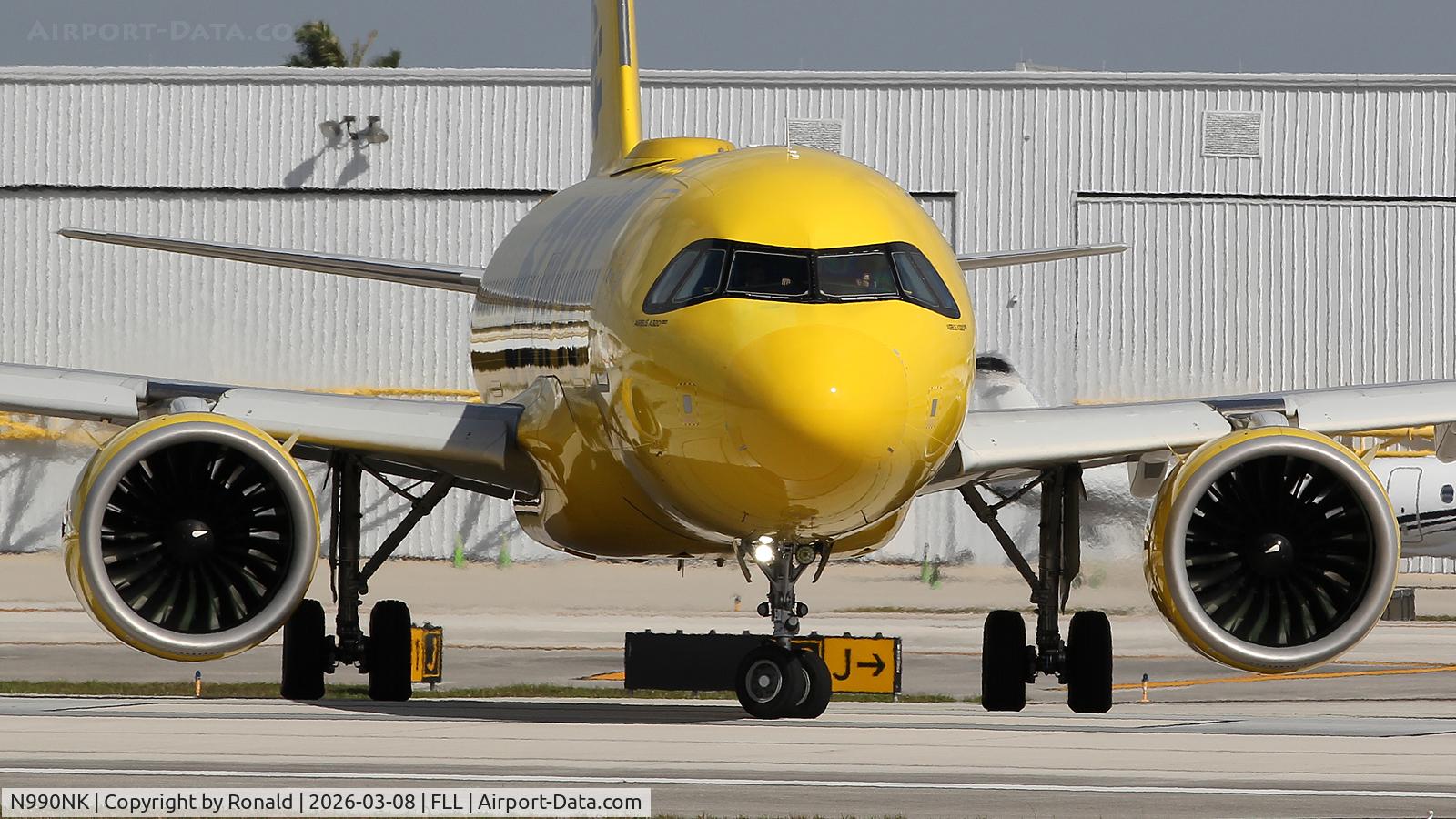 N990NK, 2024 Airbus A320-271N, c/n 11859, at fll