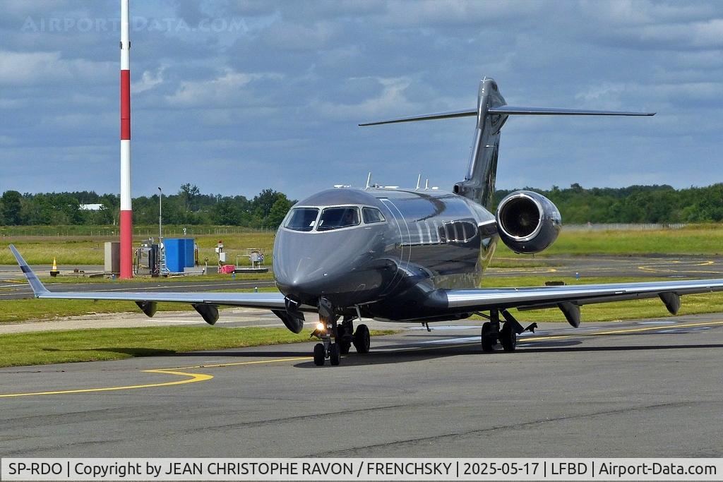 SP-RDO, bombadier BD-100-1A10, c/n 21003, JDI95D / Jet Story