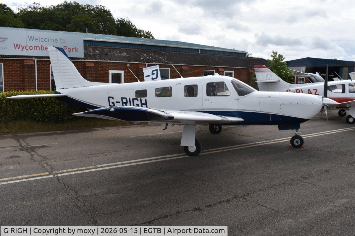 G-RIGH, 1998 Piper PA-32R-301 Saratoga II HP, c/n 3246123, Piper PA-32R-301 Saratoga II HP at Wycombe Air Park. Ex N41272