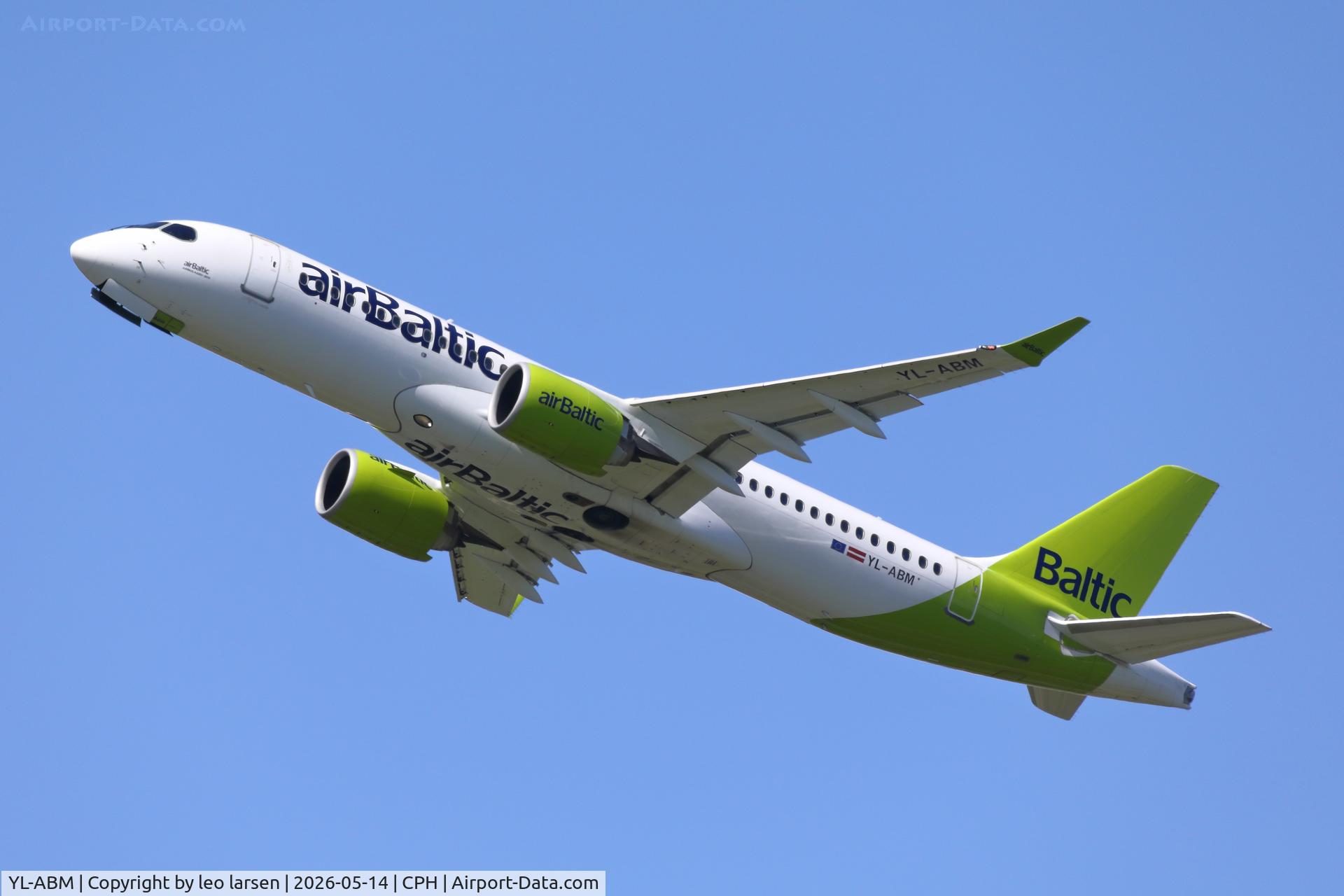 YL-ABM, 2022 Airbus A220-300, c/n 55191, Copenhagen 14.5.2026