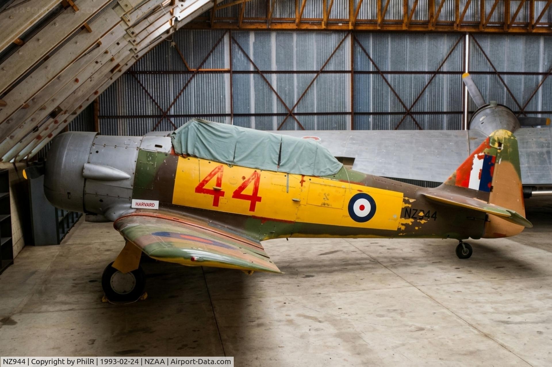NZ944, North American AT-6 Harvard II, c/n 66-2757, NZ944 1941 NA AT-6 Harvard ll RNZAF MoTaT AKL
