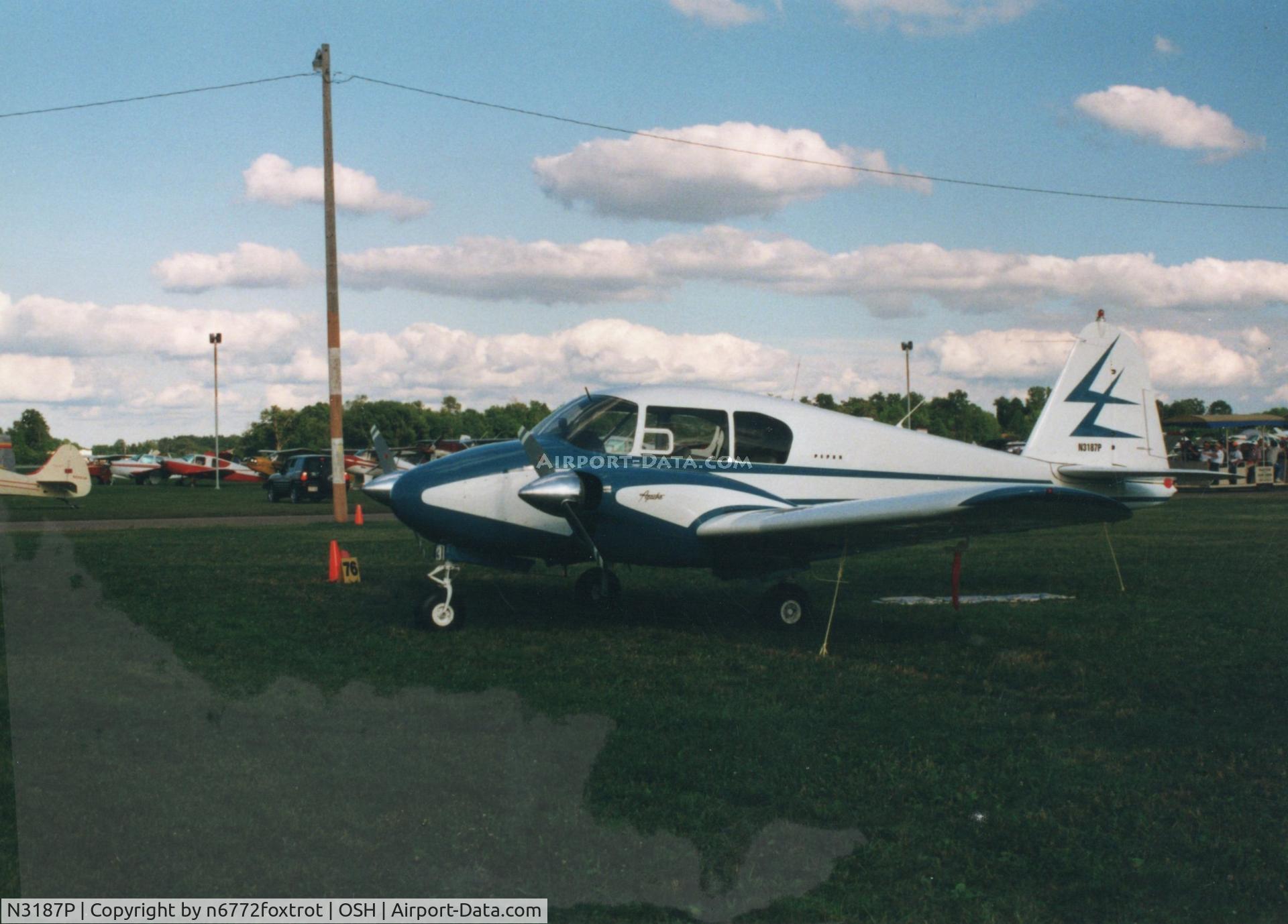 N3187P, 1957 Piper PA-23 Apache, c/n 23-1124, OshKosh 1999
