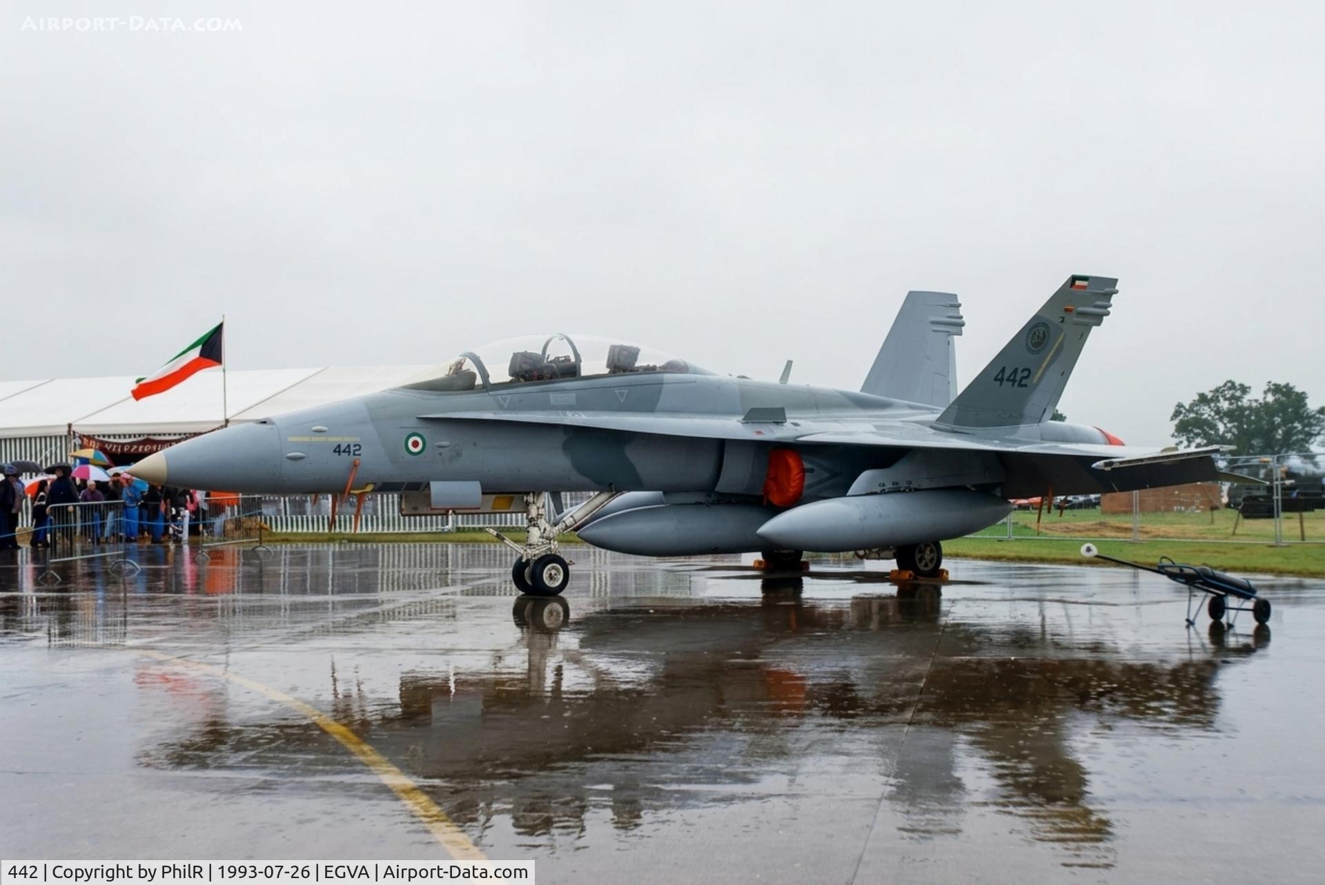 442, McDonnell Douglas KAF-18D Hornet, c/n 1057/KAFD002, 442 Boeing FA-18D Hornet KuwAF IAT 