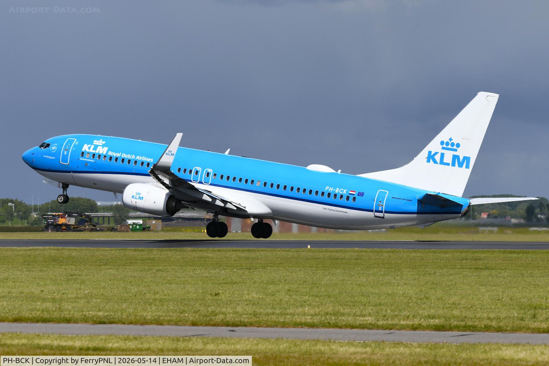 PH-BCK, 2019 Boeing 737-8K2, c/n 62580 l/n 7512, Rotation of KLM B738