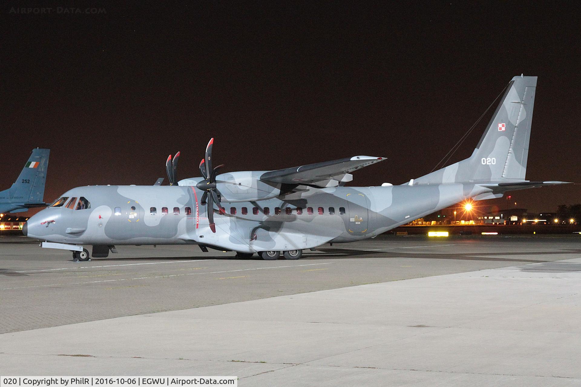 020, CASA C-295M, c/n S-044, 020 2007 CASA C295M Polish AF Northolt Night Shoot 
