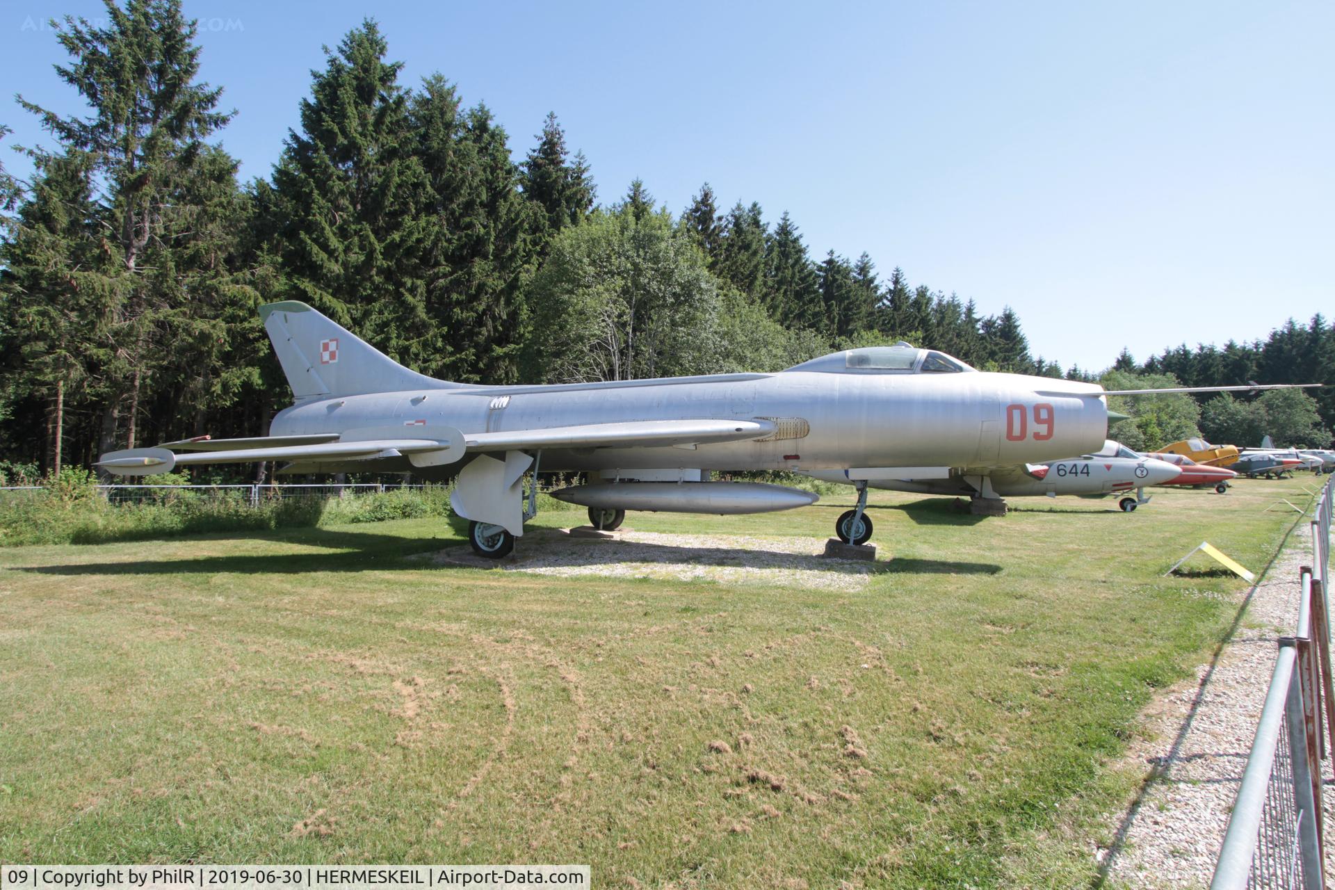 09, Sukhoi Su-7BM, c/n 5309, 09 1955 Sukhoi Su-7 BM PolAF Hermeskeil 
