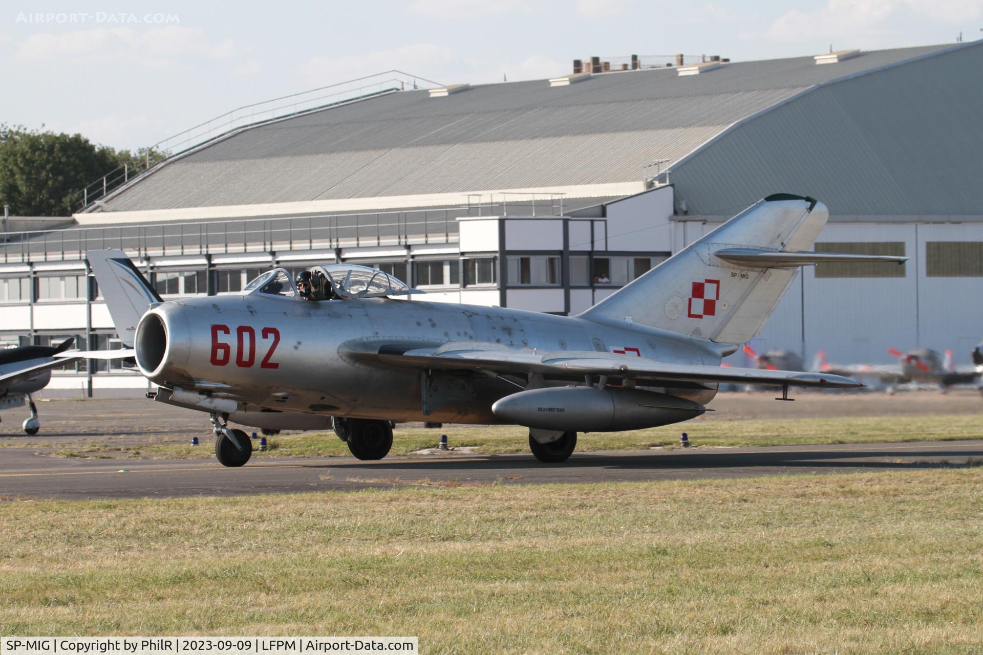 SP-MIG, PZL-Mielec Lim-2 (MiG-15bis) (MiG-15bis), c/n 1B006-02, 602 (SP-MIG) c1955 PZL-Mielec Lim-2 (MiG-15bis) Air Legend Melun-Villaroche 