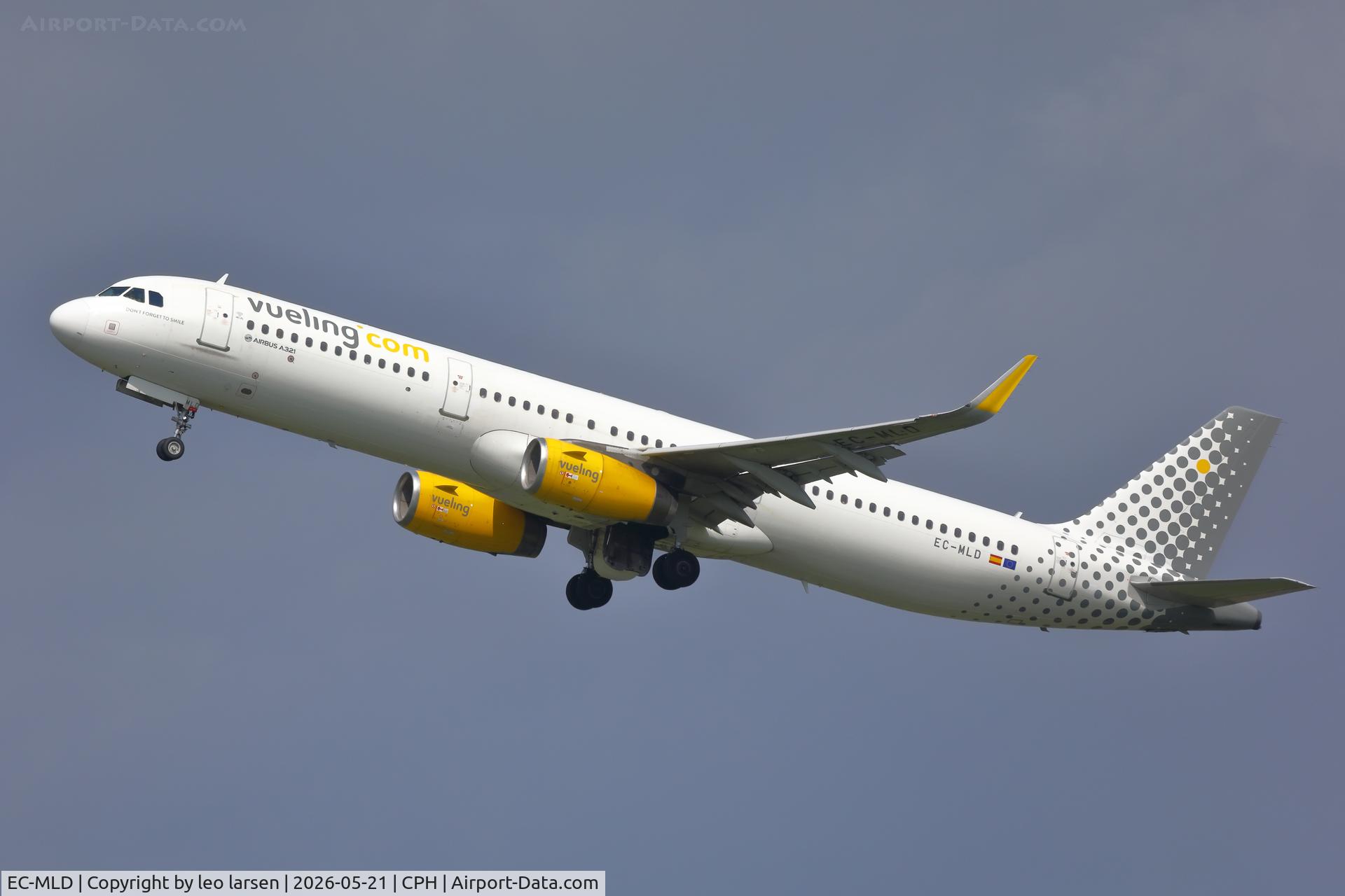 EC-MLD, 2016 Airbus A321-231, c/n 7105 l/n 2016, Copenhage 21.5.2026